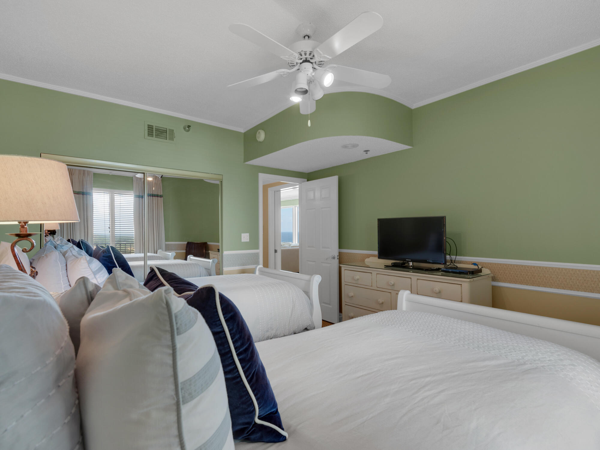 JADE EAST TOWERS CONDO - Residential