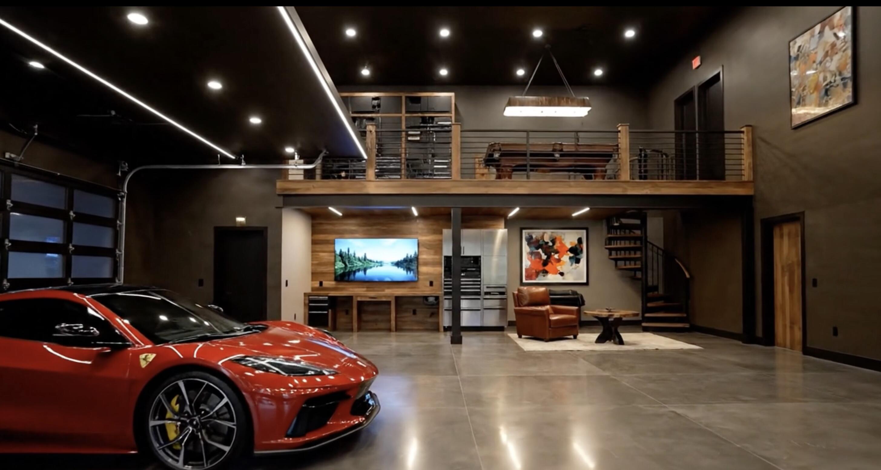 GARAGE 30A LUXURY MOTOR CONDOS - Residential