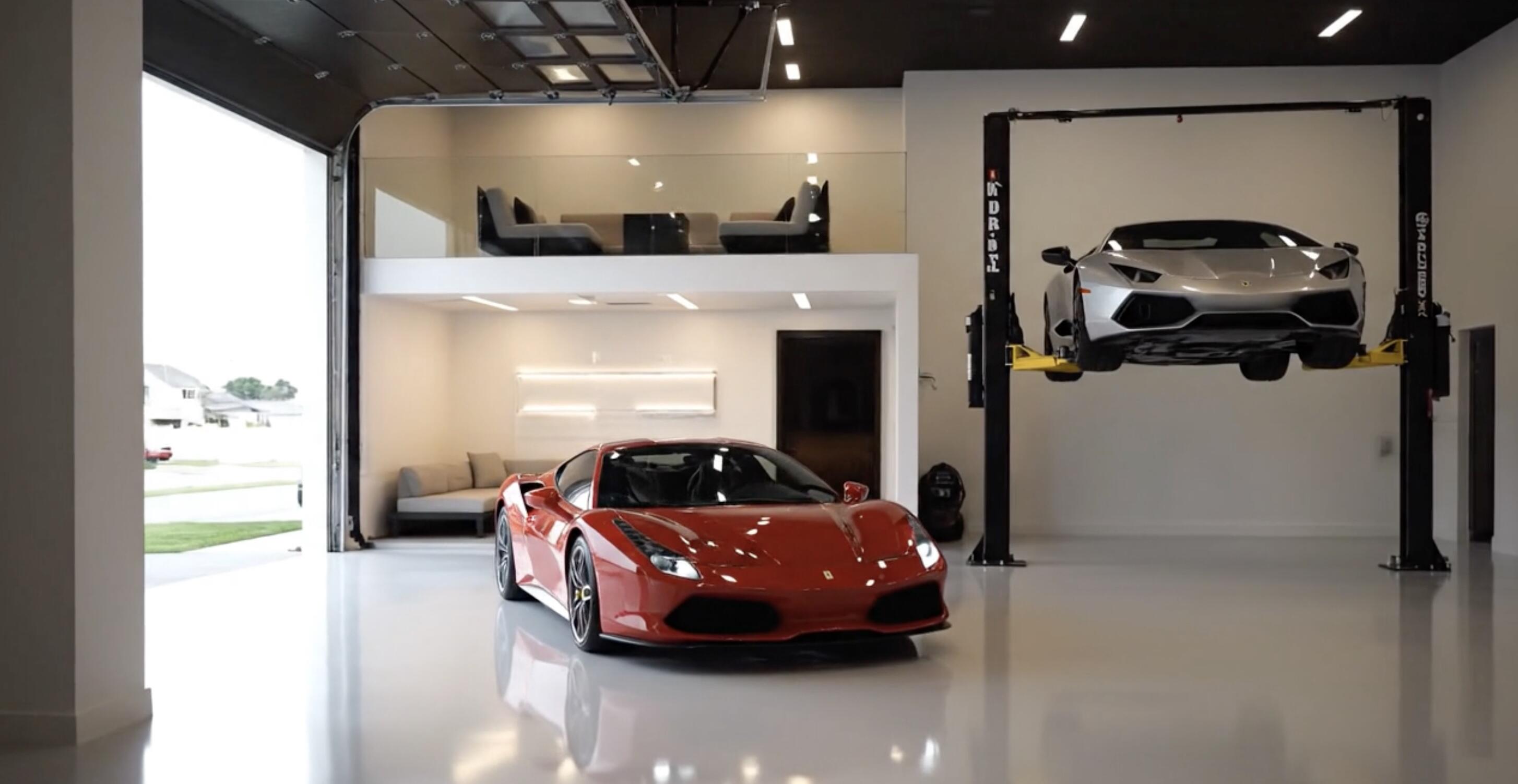 GARAGE 30A LUXURY MOTOR CONDOS - Residential