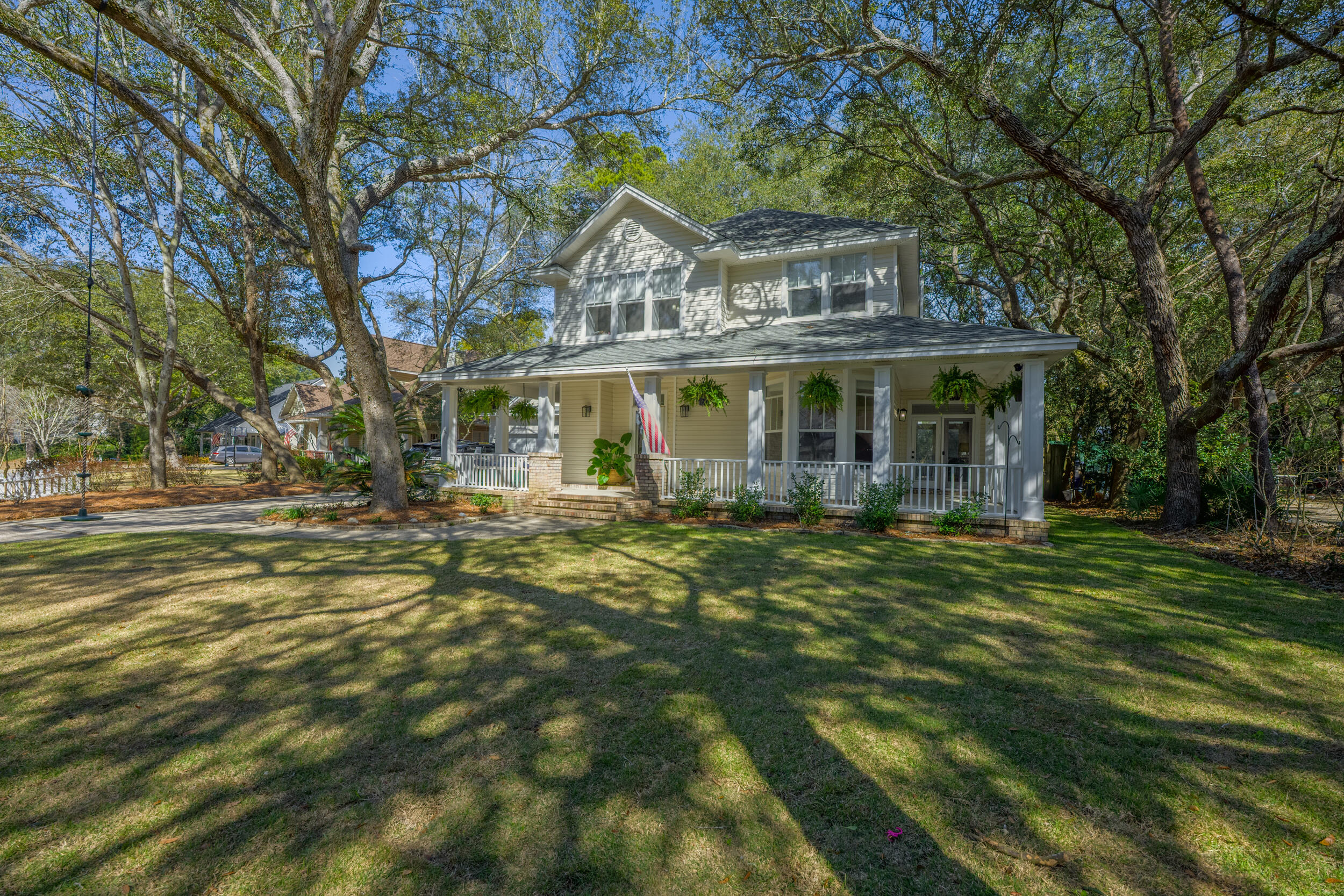 VILLAGE OF BOLTON AT BLUEWATER BAY - Residential