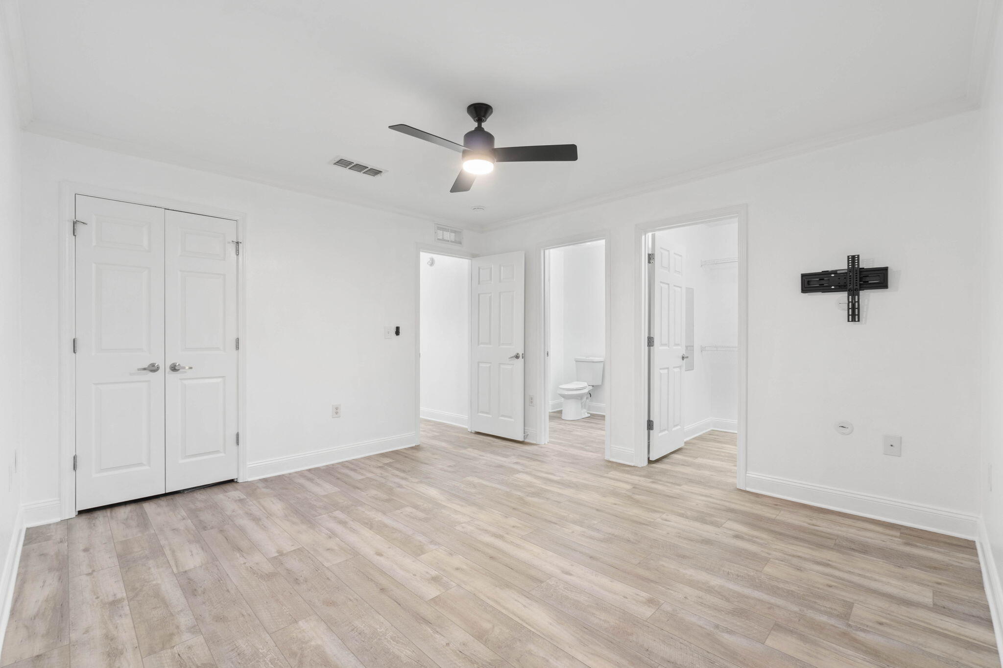 EAGLES LANDING S/D - Residential Lease