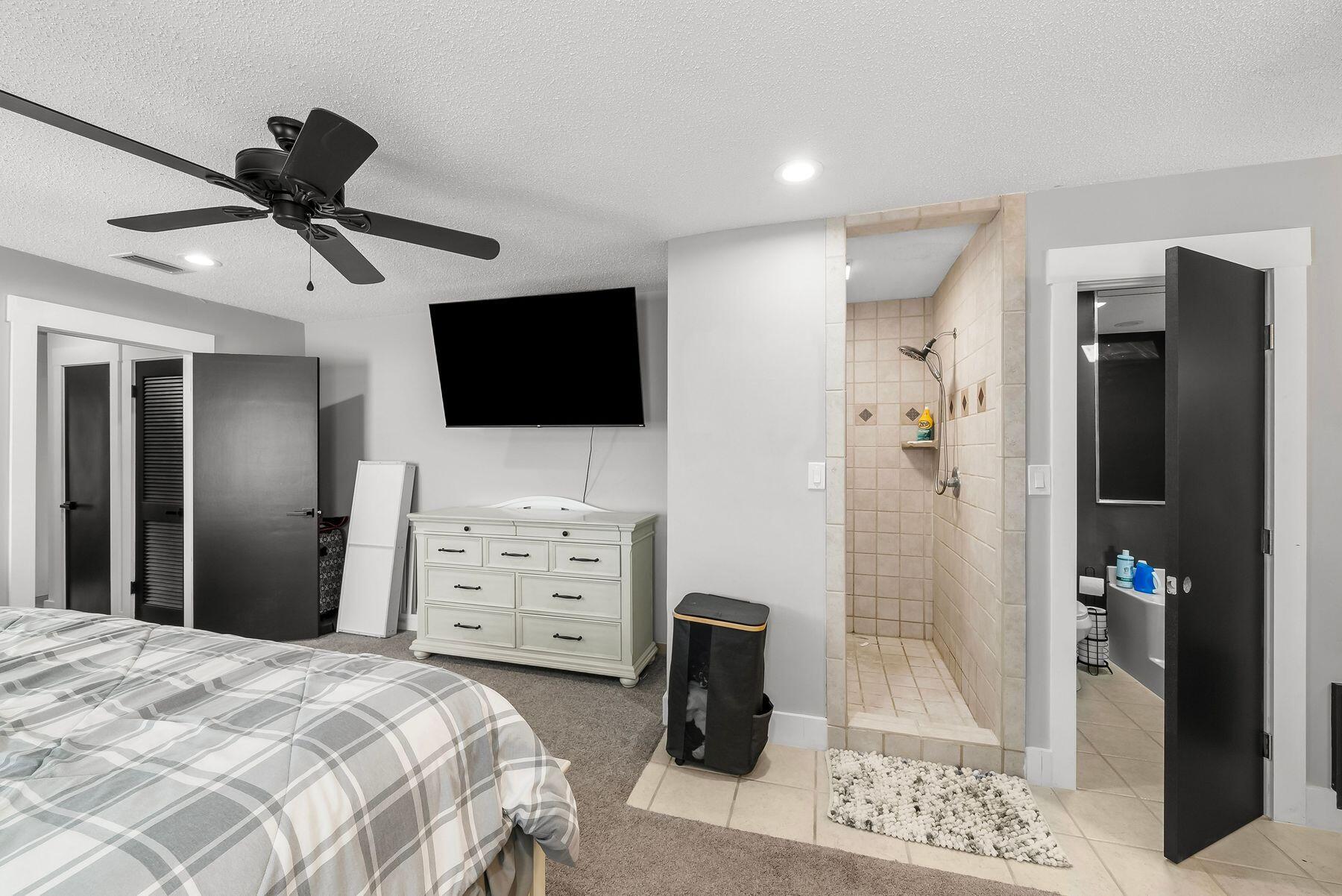 VENETIAN VILLA - Residential