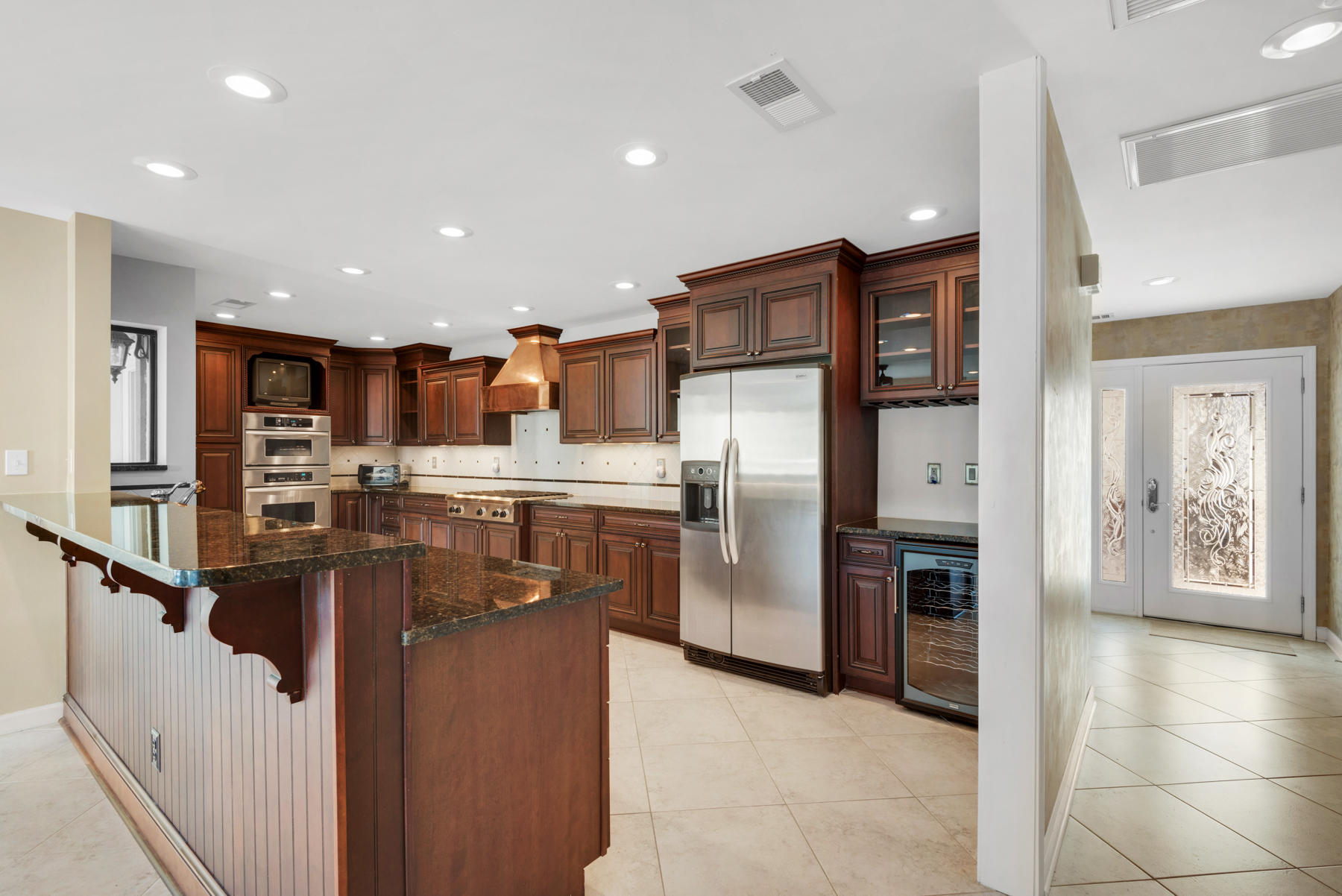 LAKE WAY VILLAS 1 - Residential