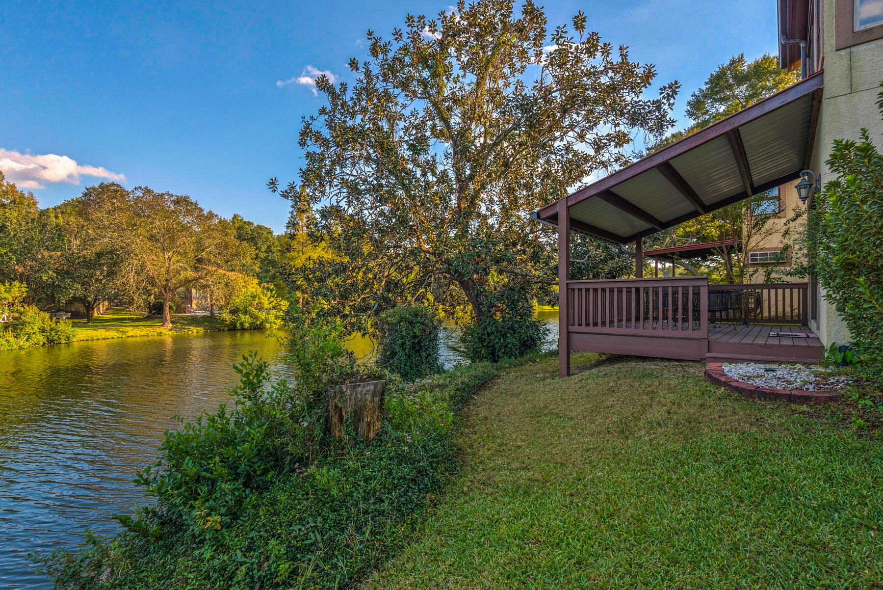 LAKE WAY VILLAS 1 - Residential