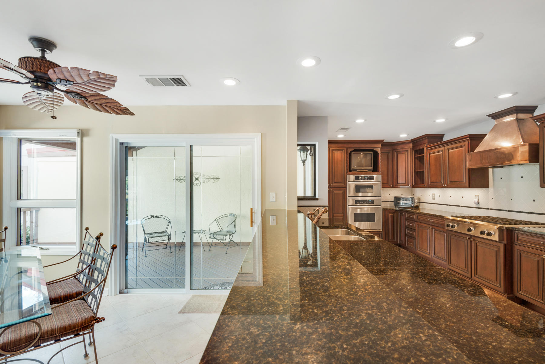 LAKE WAY VILLAS 1 - Residential