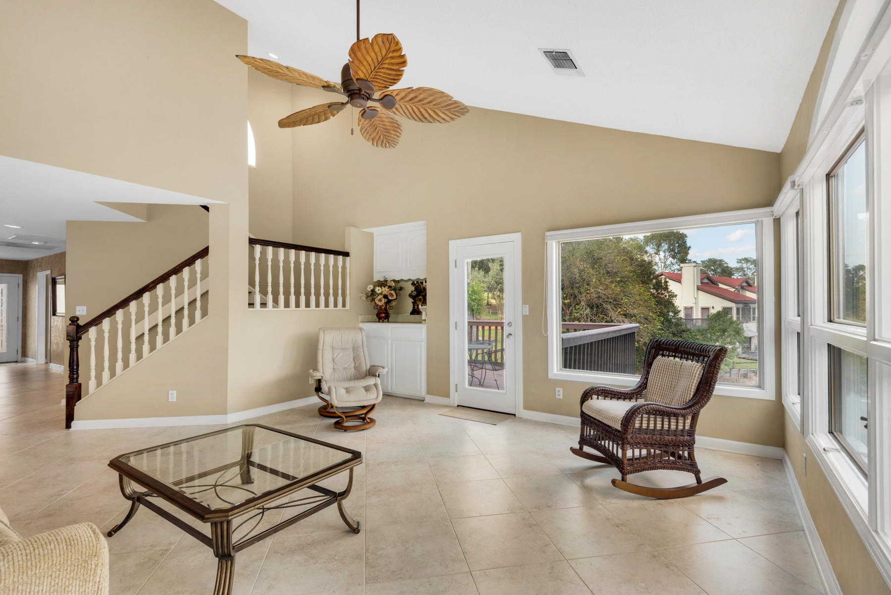 LAKE WAY VILLAS 1 - Residential