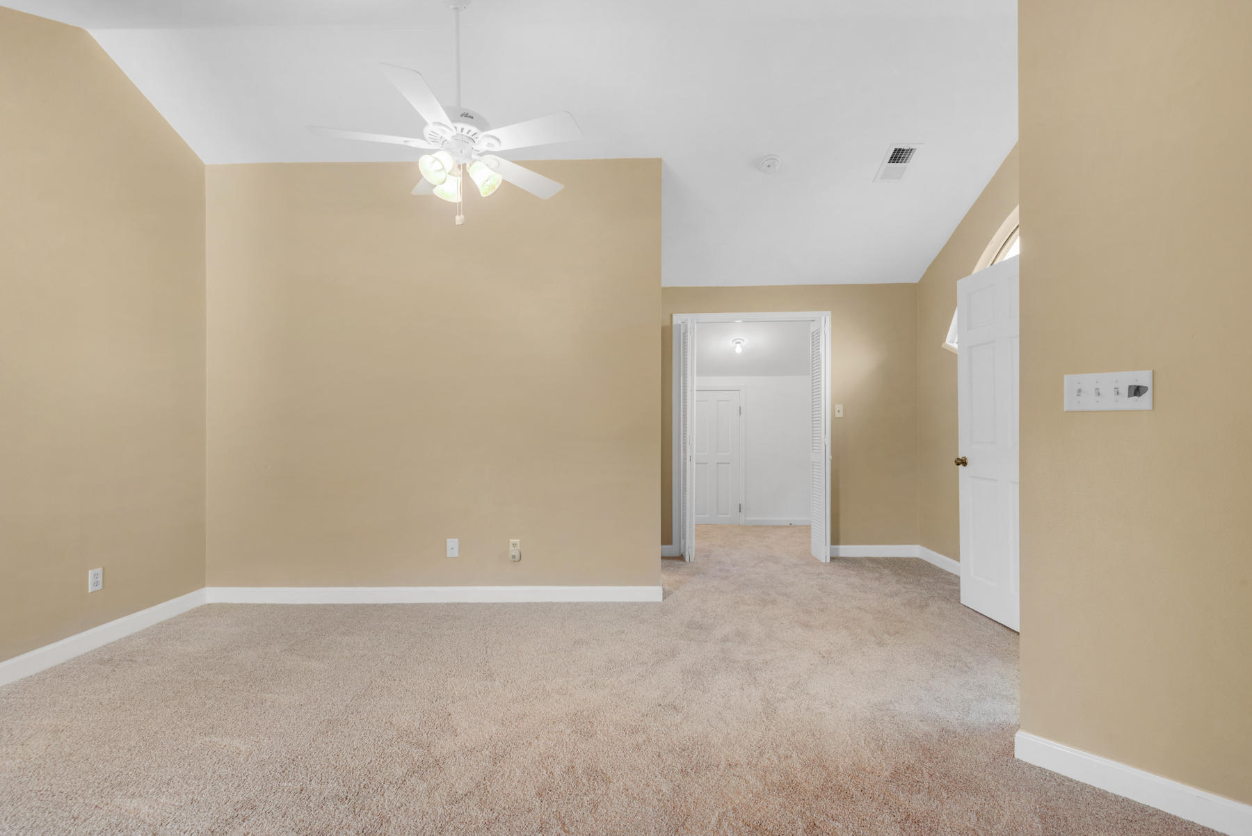 LAKE WAY VILLAS 1 - Residential