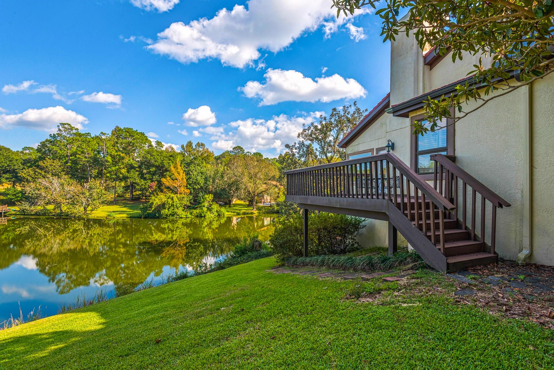 LAKE WAY VILLAS 1 - Residential