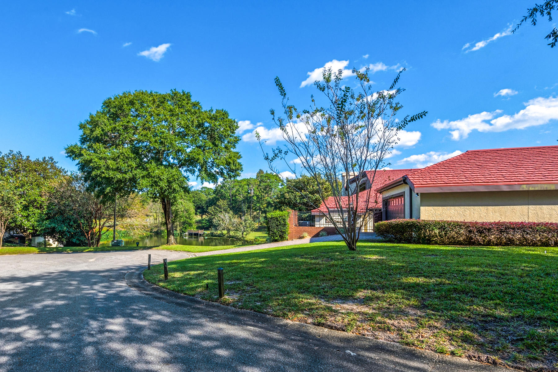 LAKE WAY VILLAS 1 - Residential