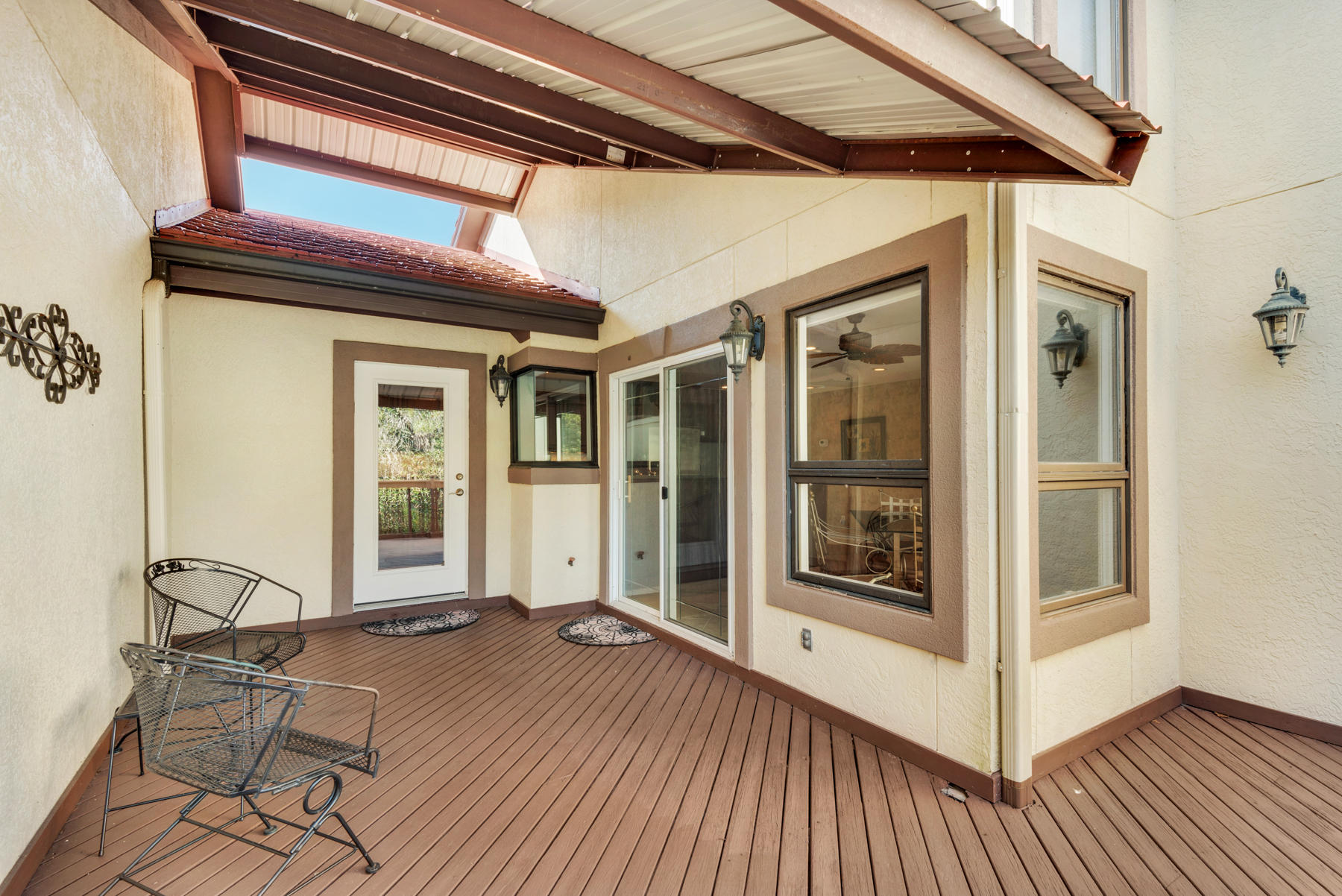 LAKE WAY VILLAS 1 - Residential