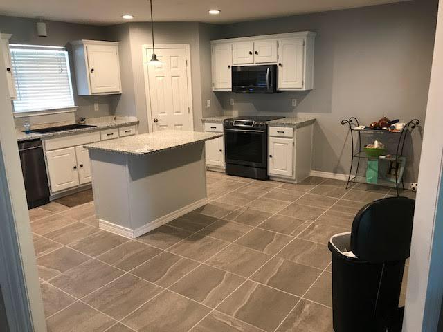 CRESTVIEW SUBURB (231000.00) - Residential