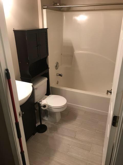 CRESTVIEW SUBURB (231000.00) - Residential