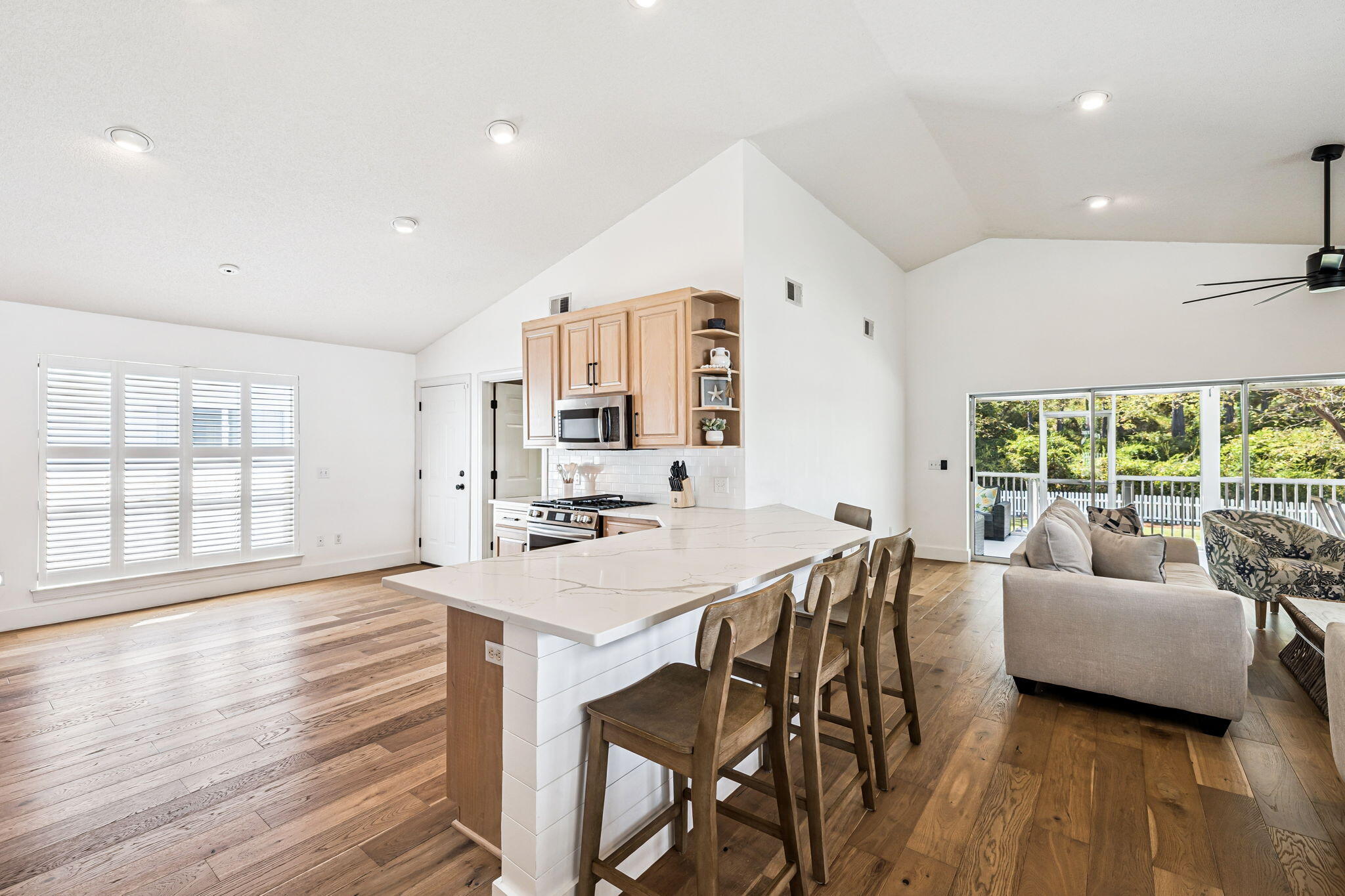 SEA DUNES - Residential