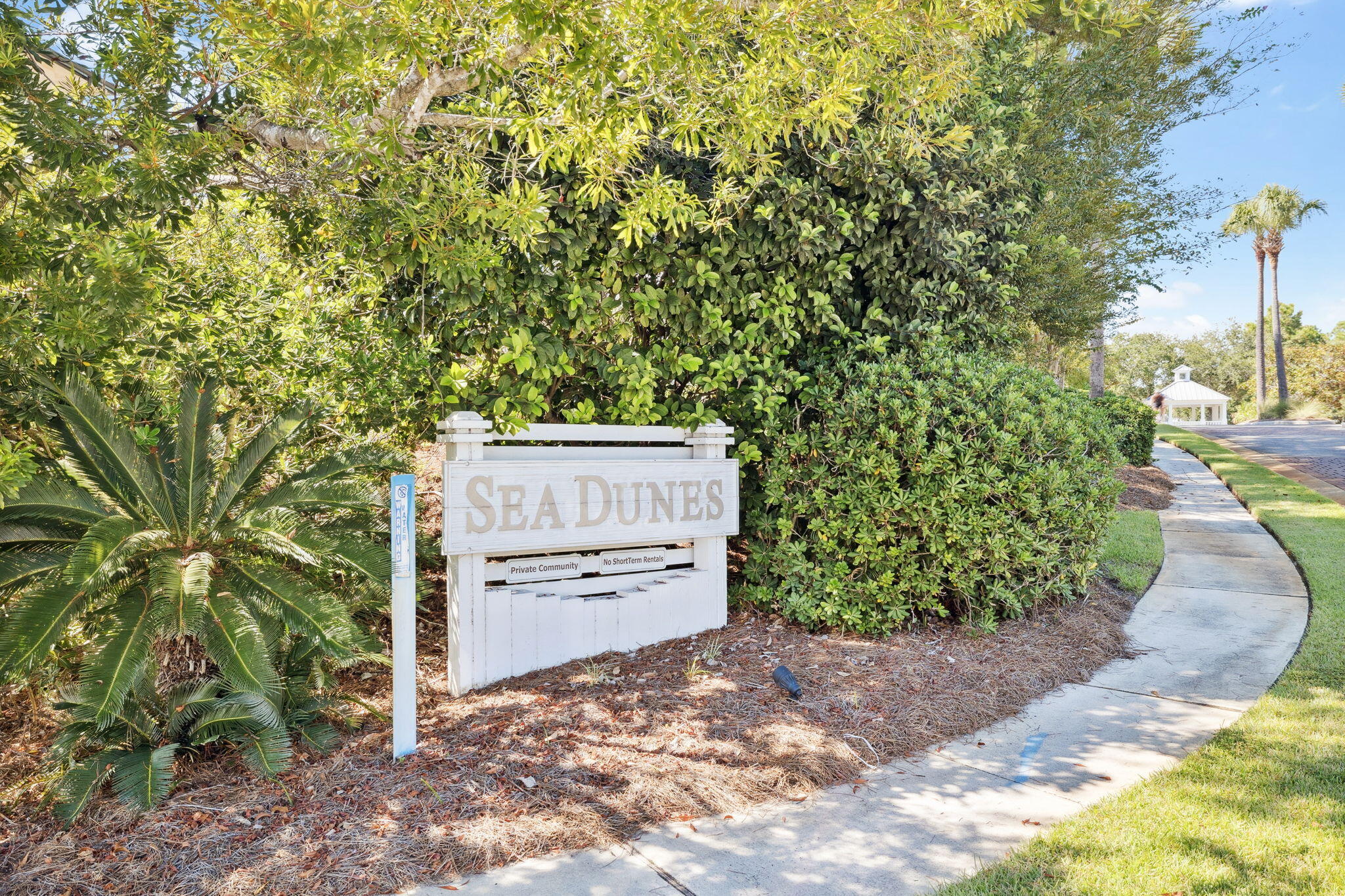 SEA DUNES - Residential