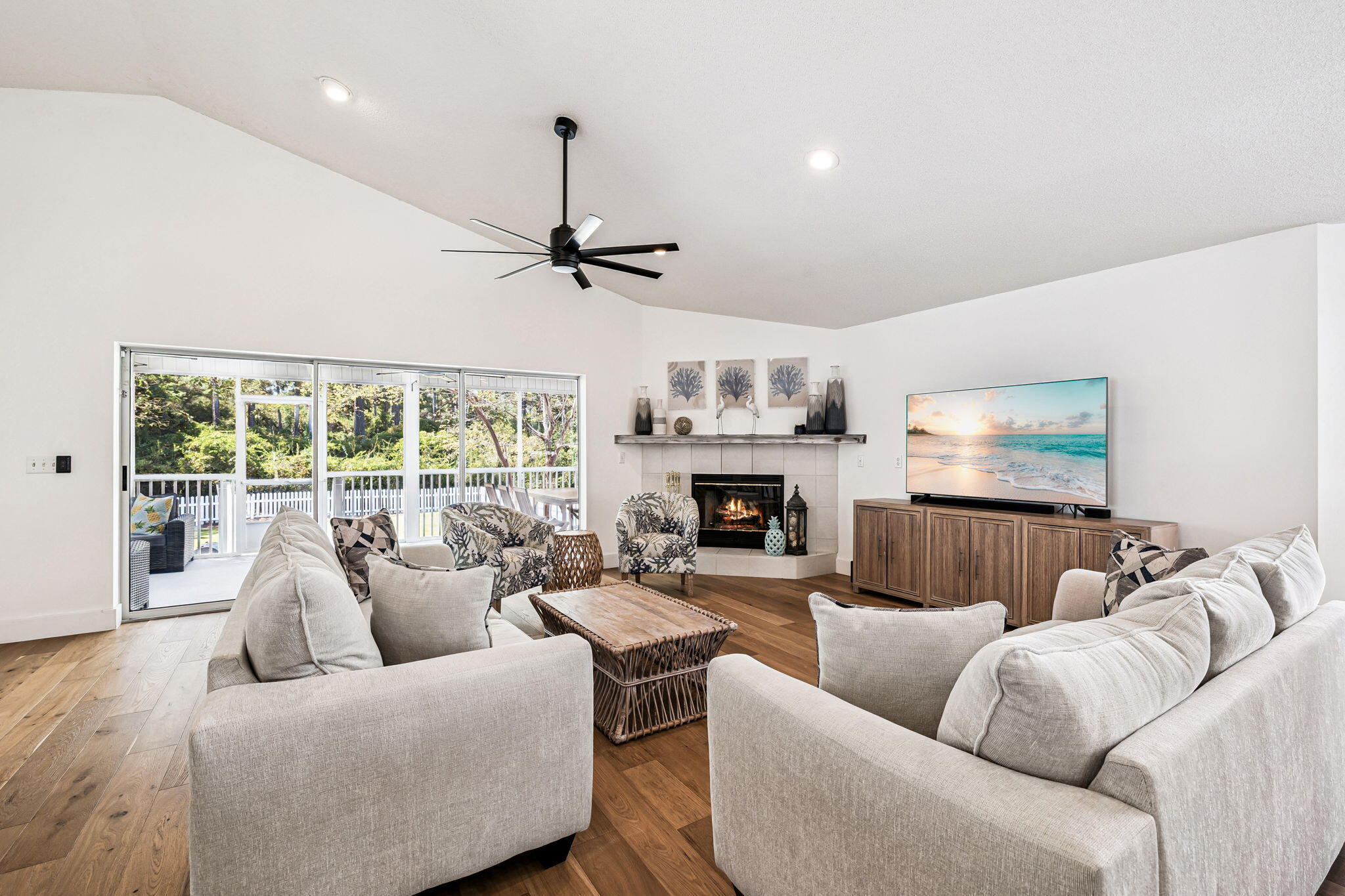 SEA DUNES - Residential