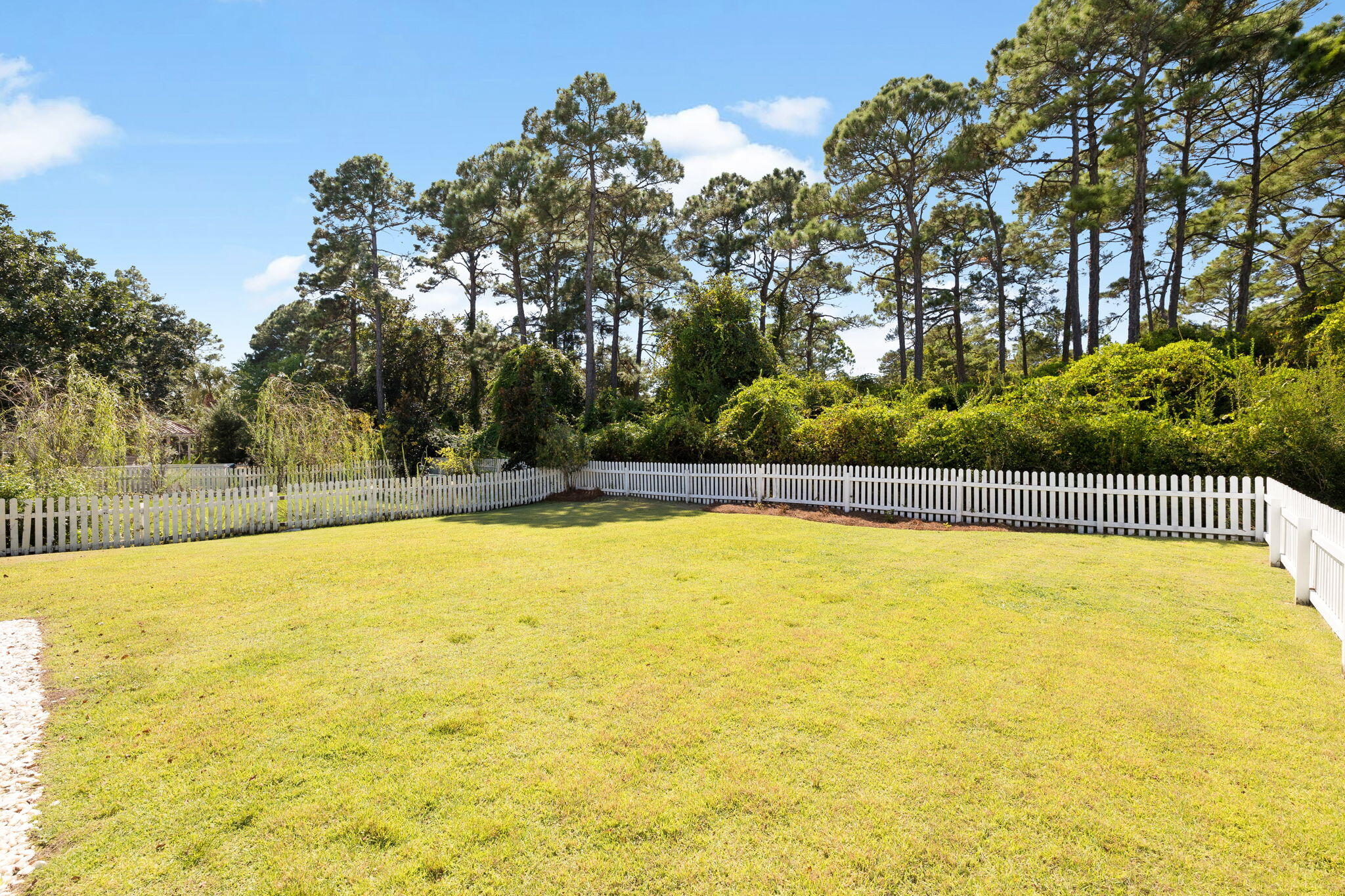 SEA DUNES - Residential