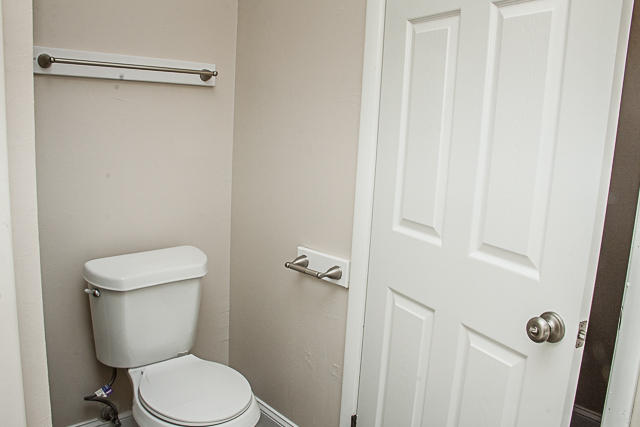 KELL-AIRE GARDENS - Residential Lease