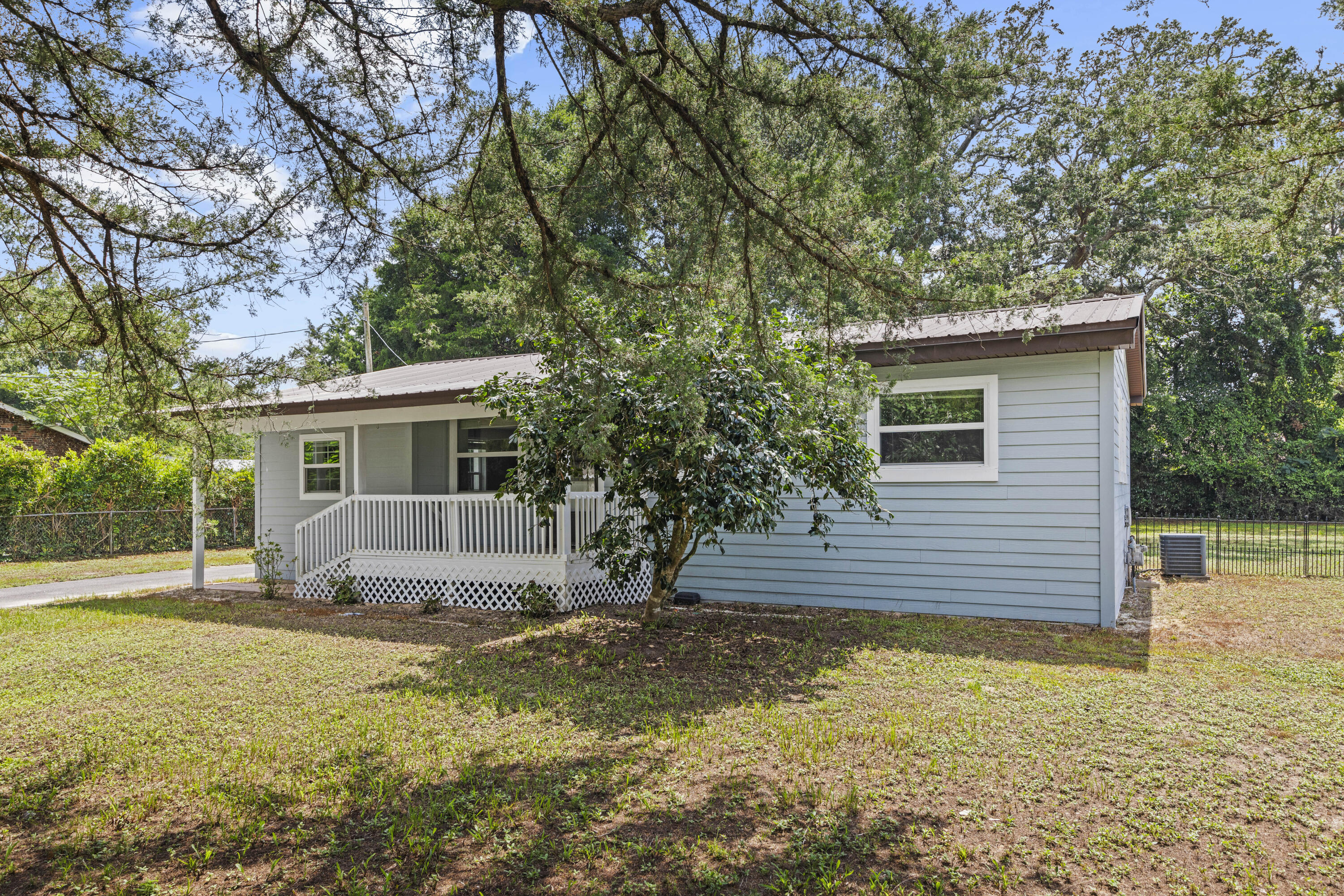 SEMINOLE - Residential