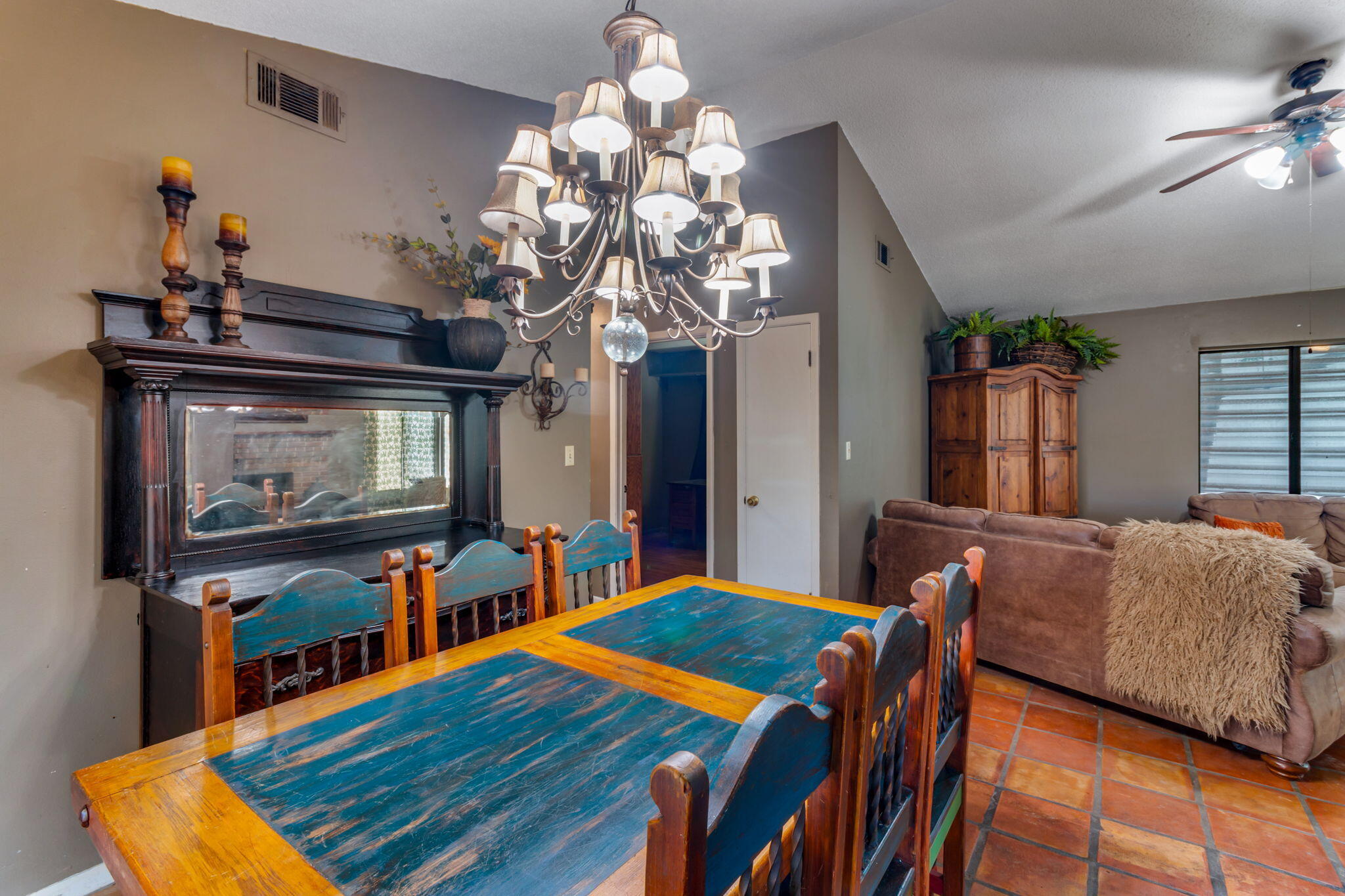 INDIAN OAKS 1ST ADDN - Residential