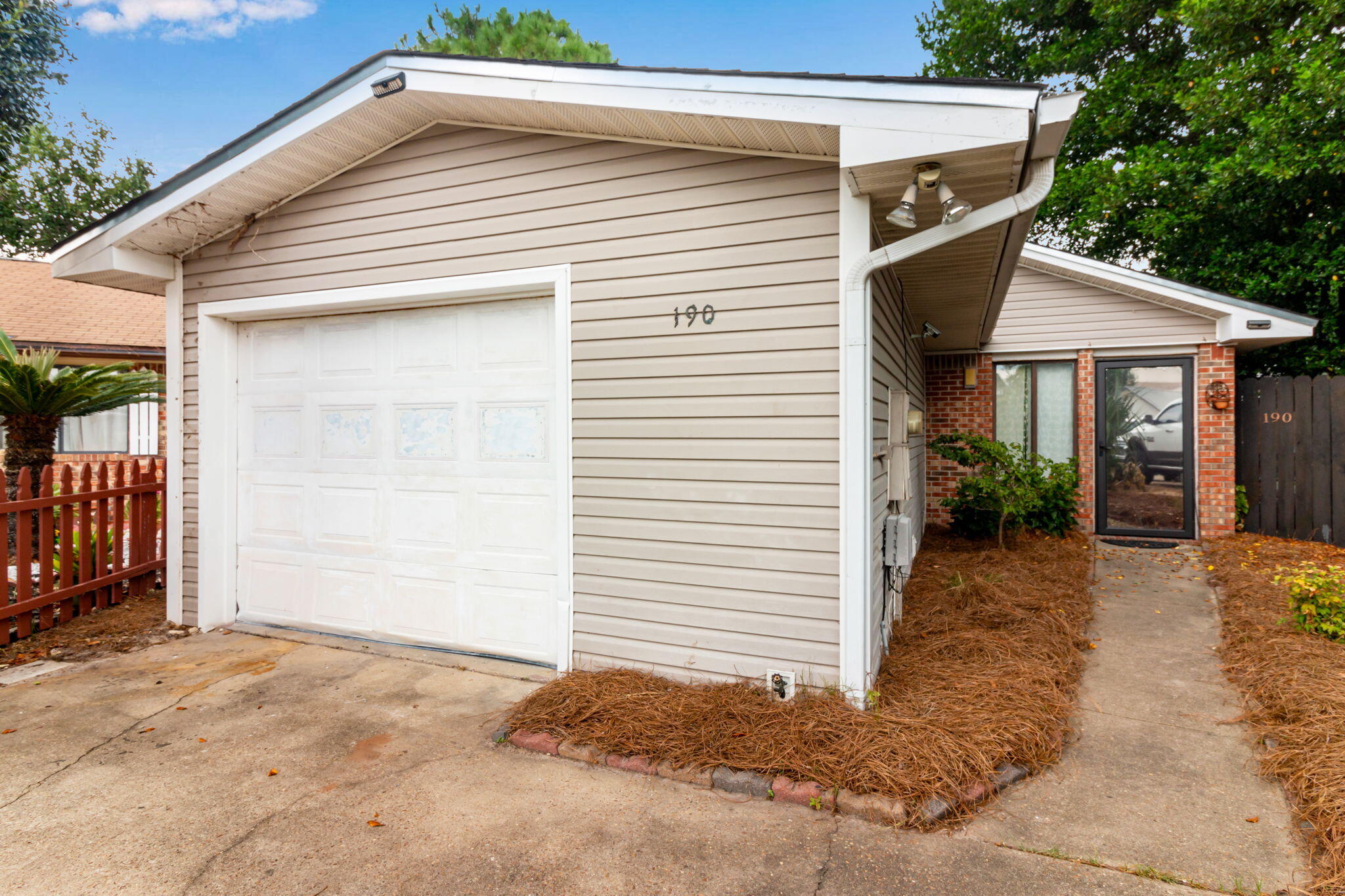 INDIAN OAKS 1ST ADDN - Residential