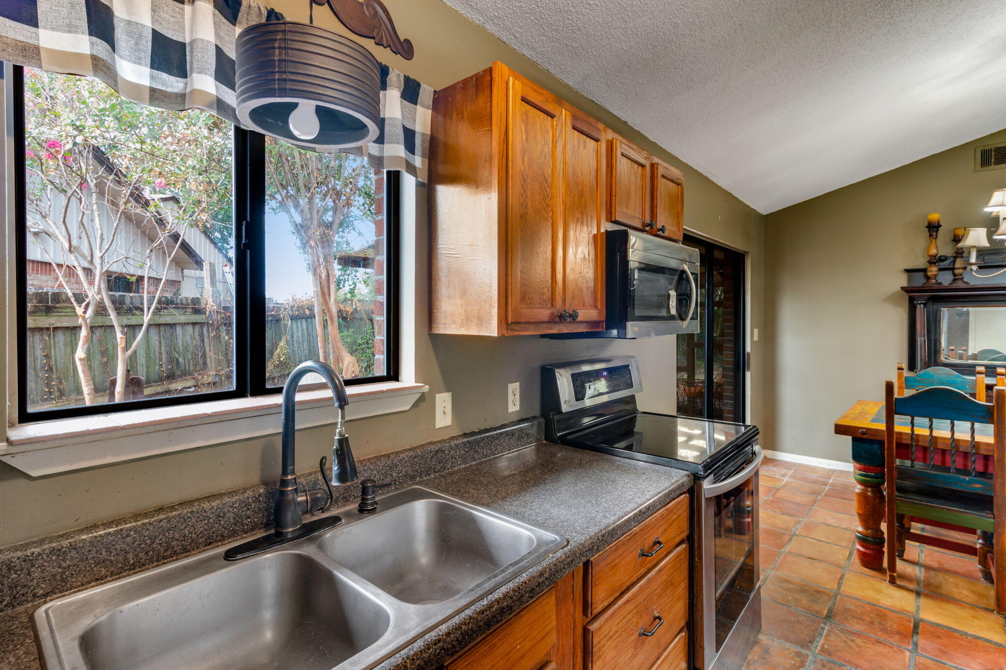 INDIAN OAKS 1ST ADDN - Residential