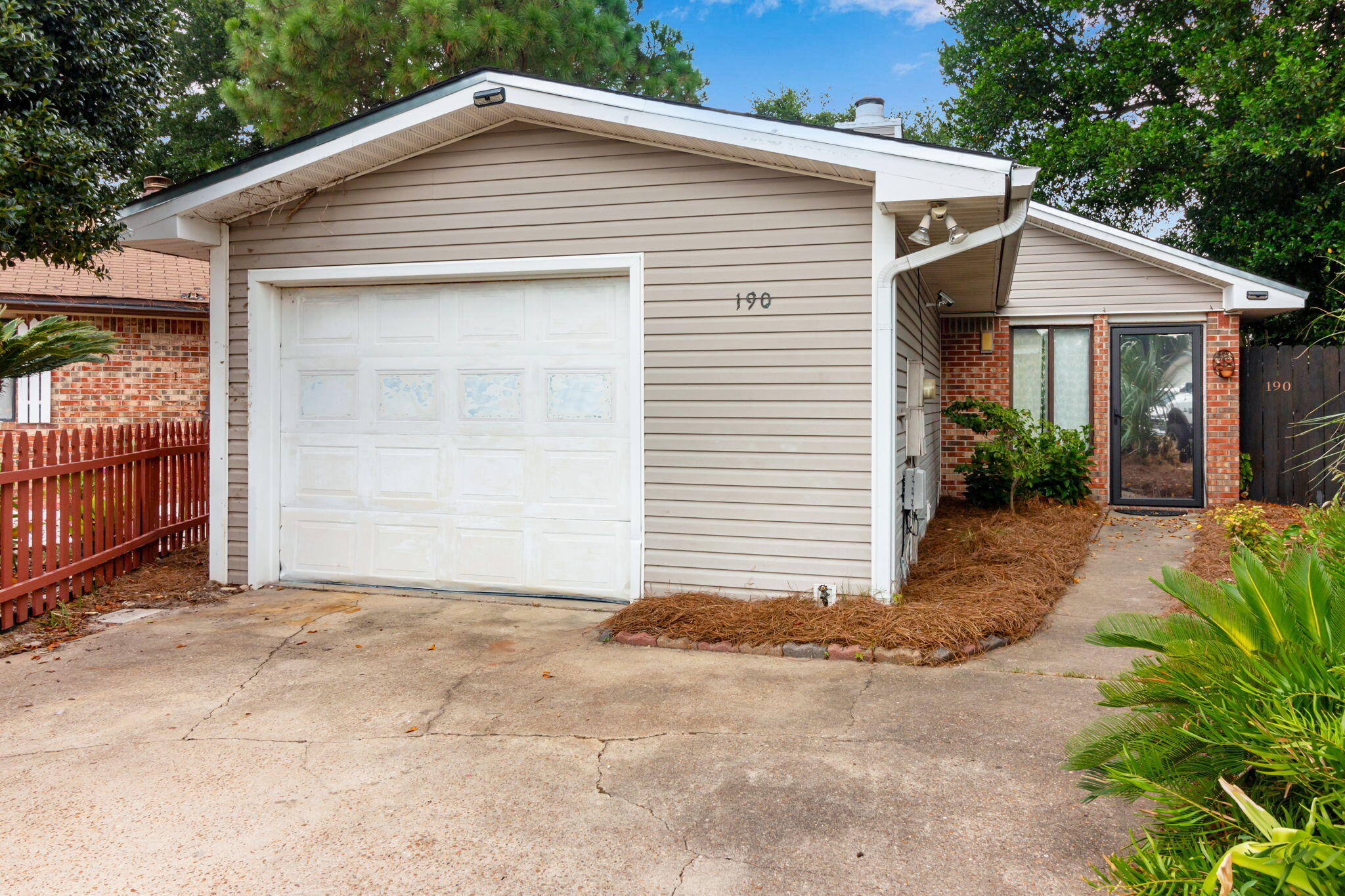 INDIAN OAKS 1ST ADDN - Residential