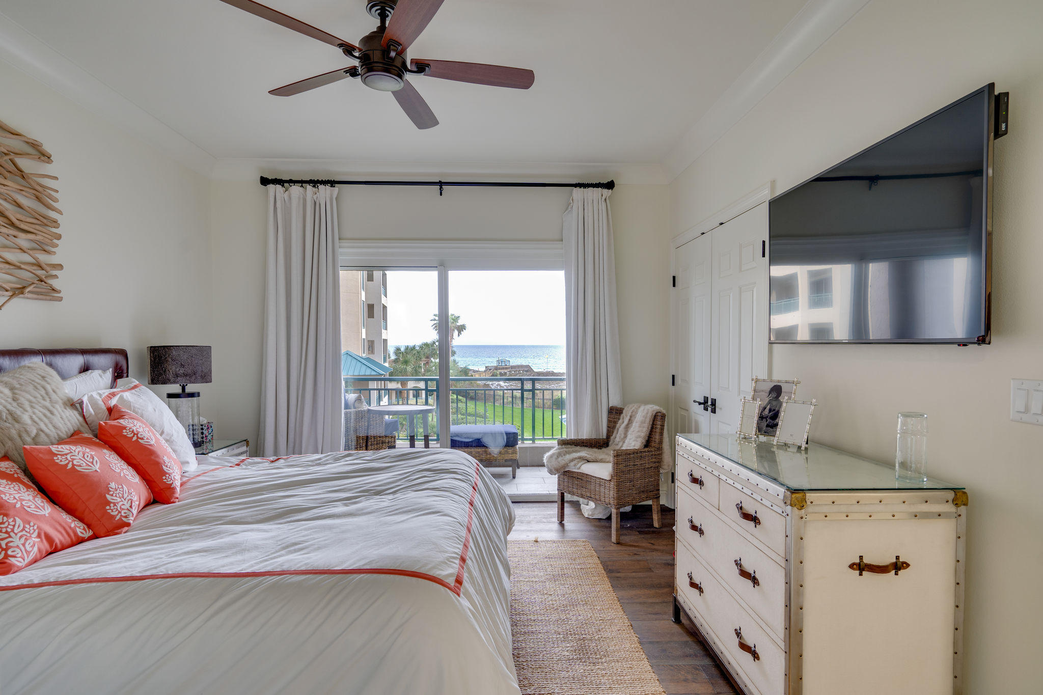 SOUTHWINDS III - Residential