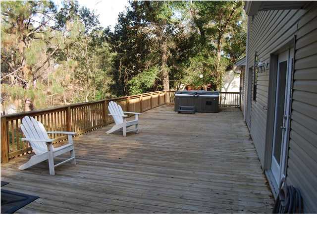 ROCKY BAYOU COUNTRY CLUB ESTATES 4 - Residential