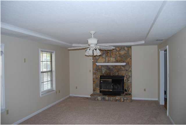 ROCKY BAYOU COUNTRY CLUB ESTATES 4 - Residential