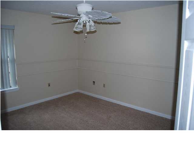 ROCKY BAYOU COUNTRY CLUB ESTATES 4 - Residential