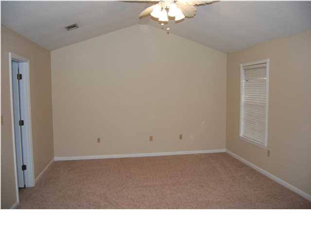 ROCKY BAYOU COUNTRY CLUB ESTATES 4 - Residential