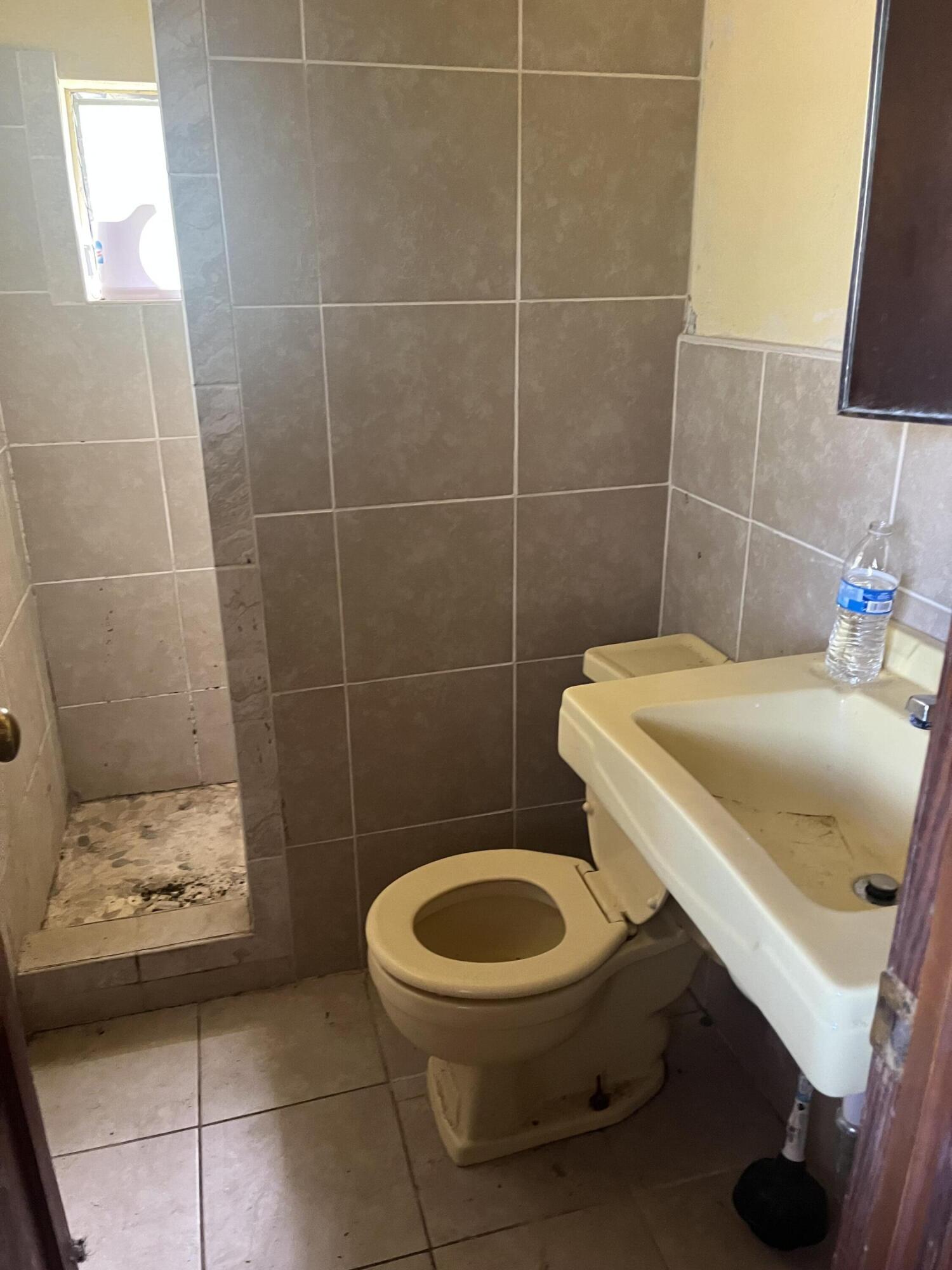 Crestview, Lots 3 & 4 Blk 36 - Residential