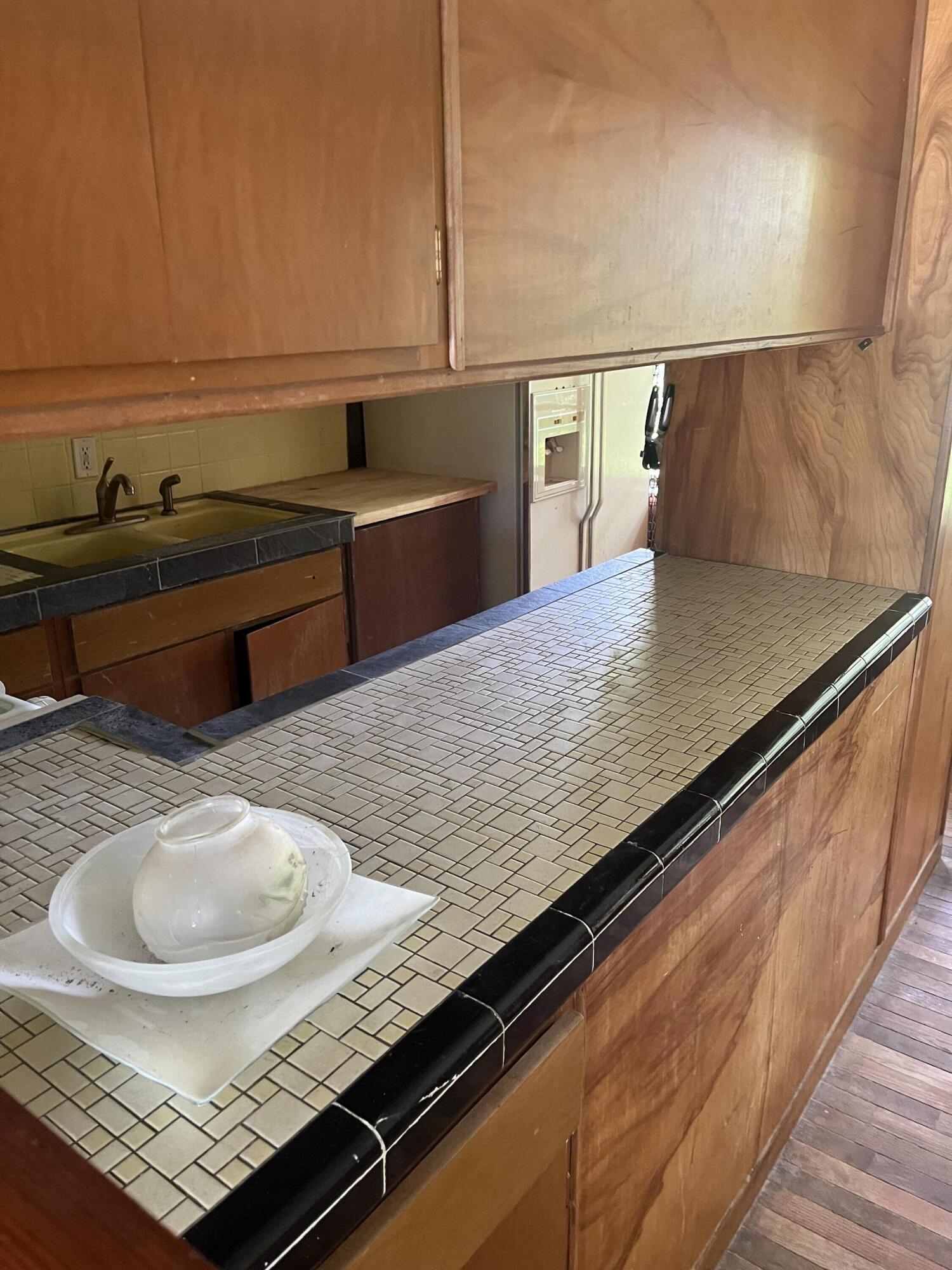 Crestview, Lots 3 & 4 Blk 36 - Residential