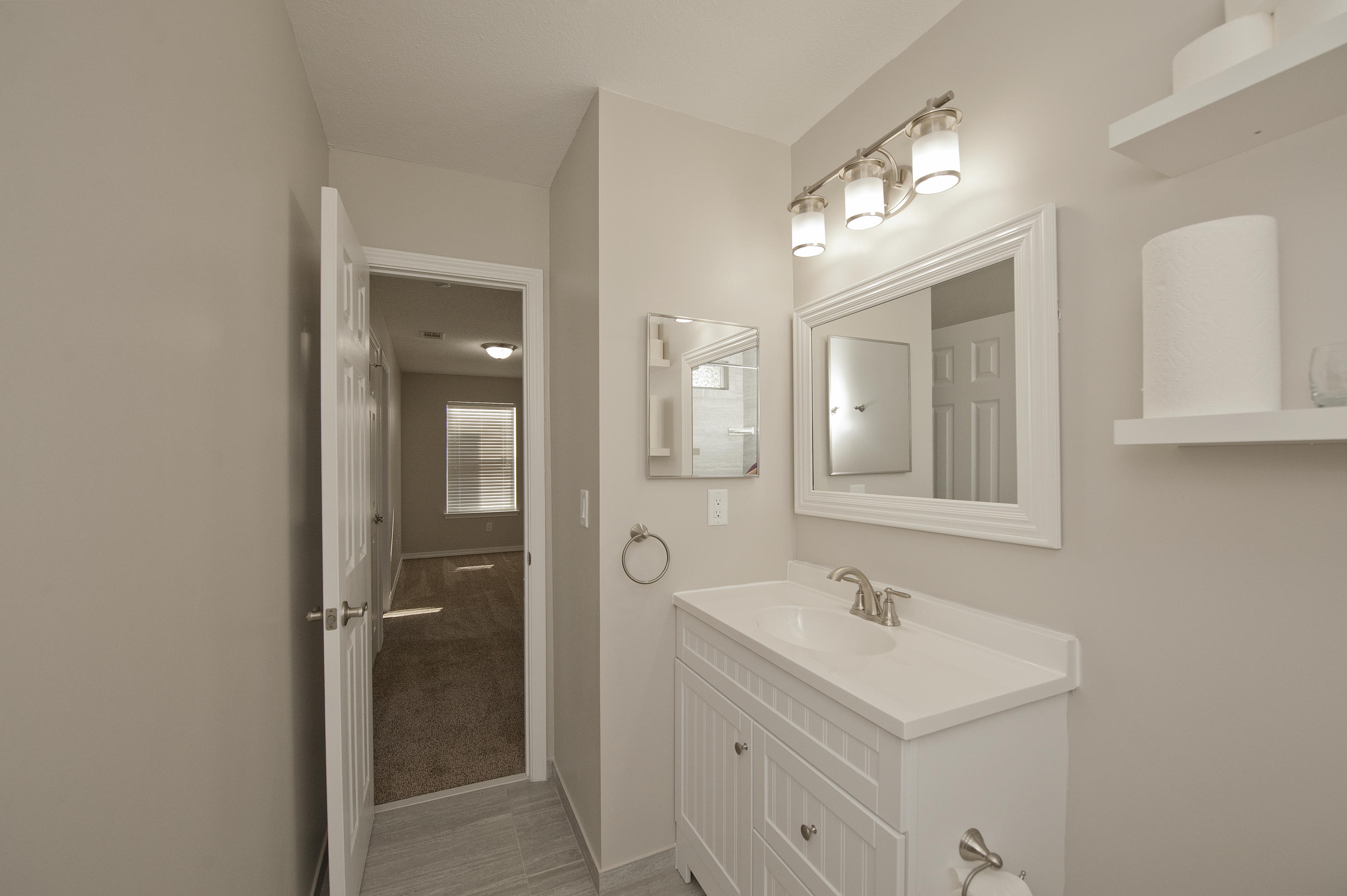 SHALIMAR WOODS S/D LOT 4 - Residential