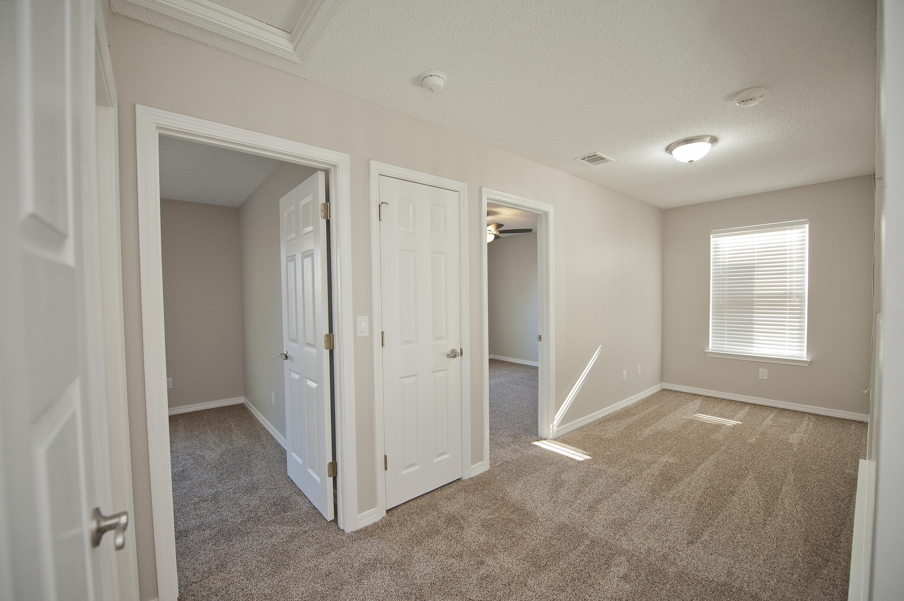 SHALIMAR WOODS S/D LOT 4 - Residential