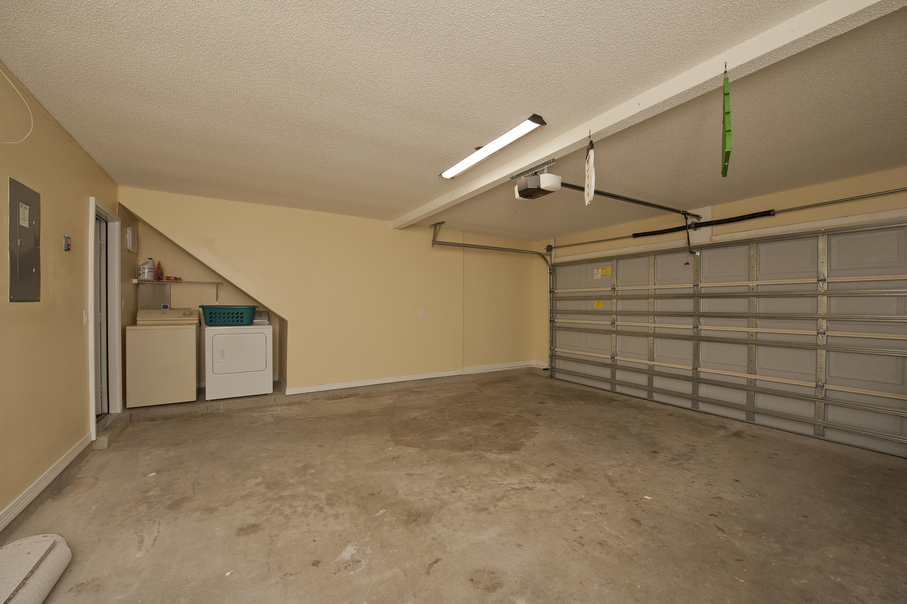 SHALIMAR WOODS S/D LOT 4 - Residential