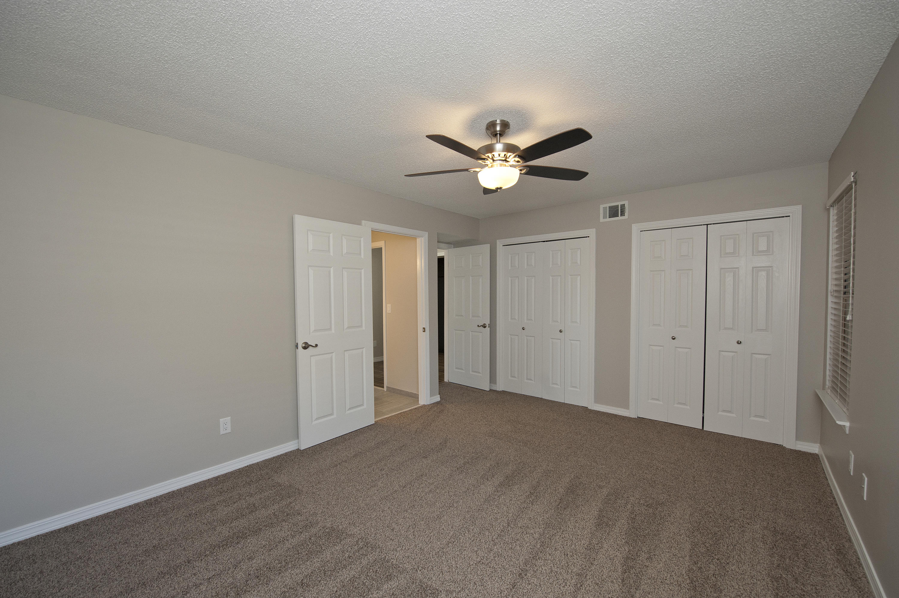 SHALIMAR WOODS S/D LOT 4 - Residential