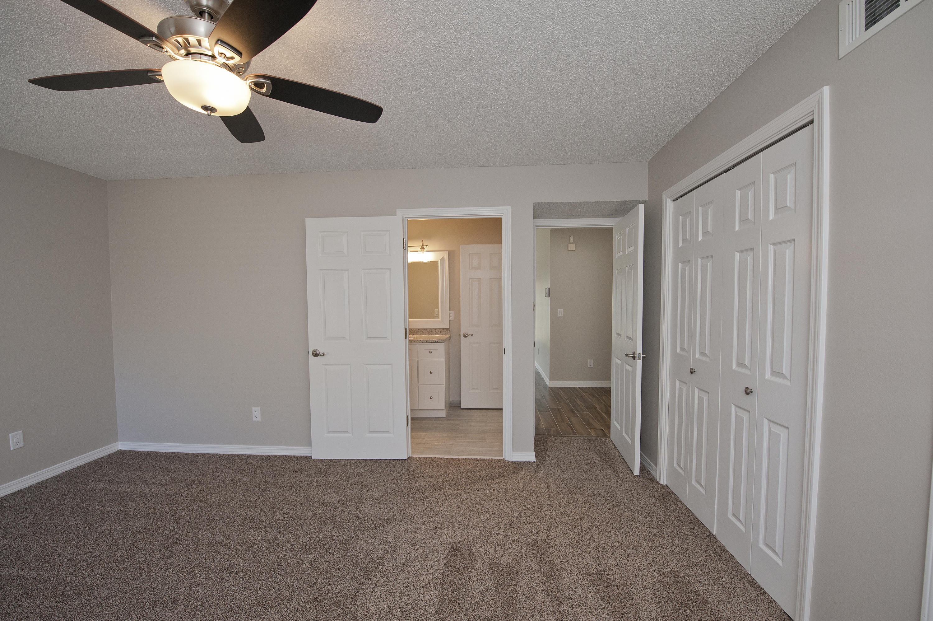 SHALIMAR WOODS S/D LOT 4 - Residential