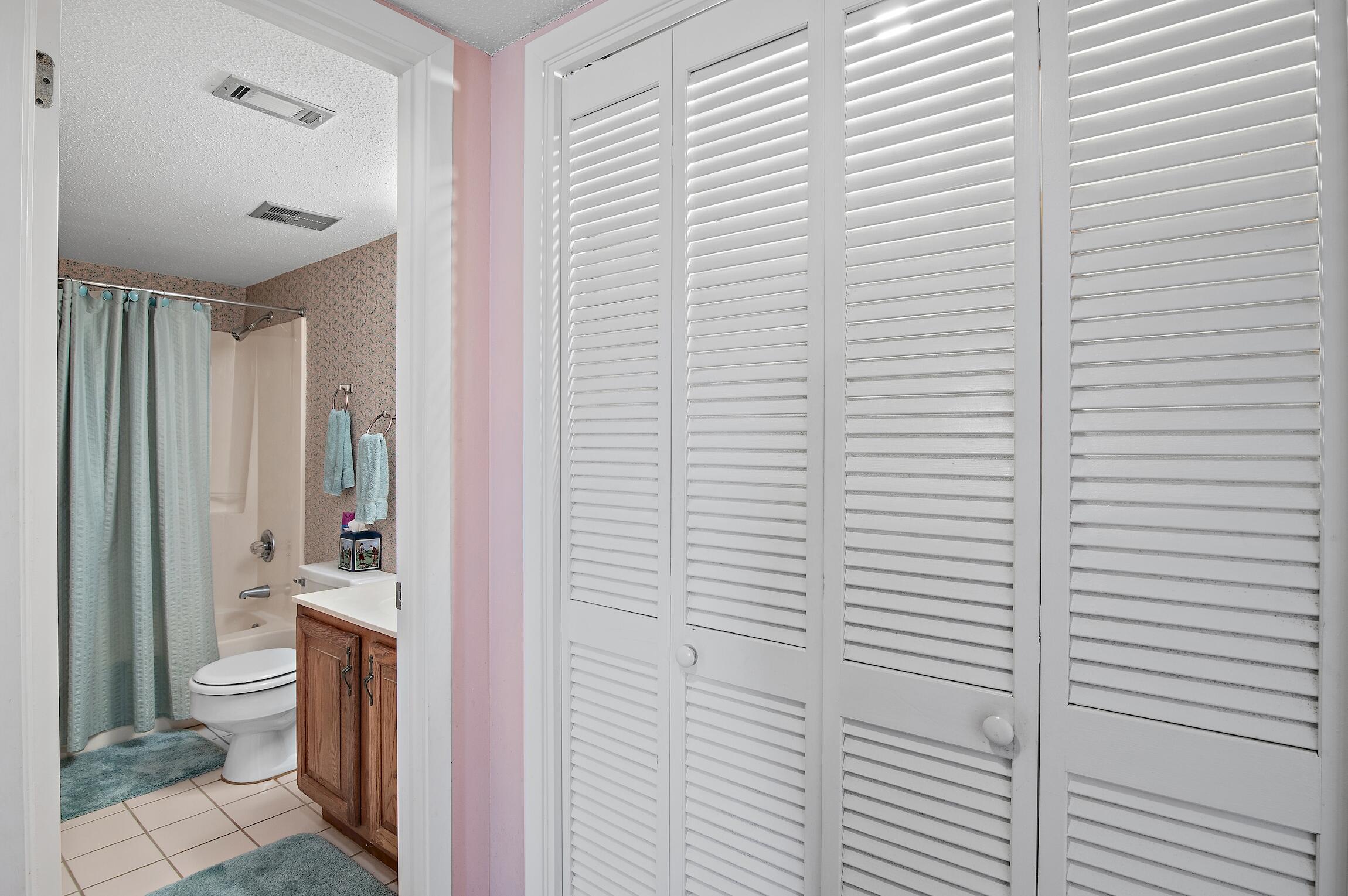 SEASCAPE CONDO FAIRWAYS AT - Residential