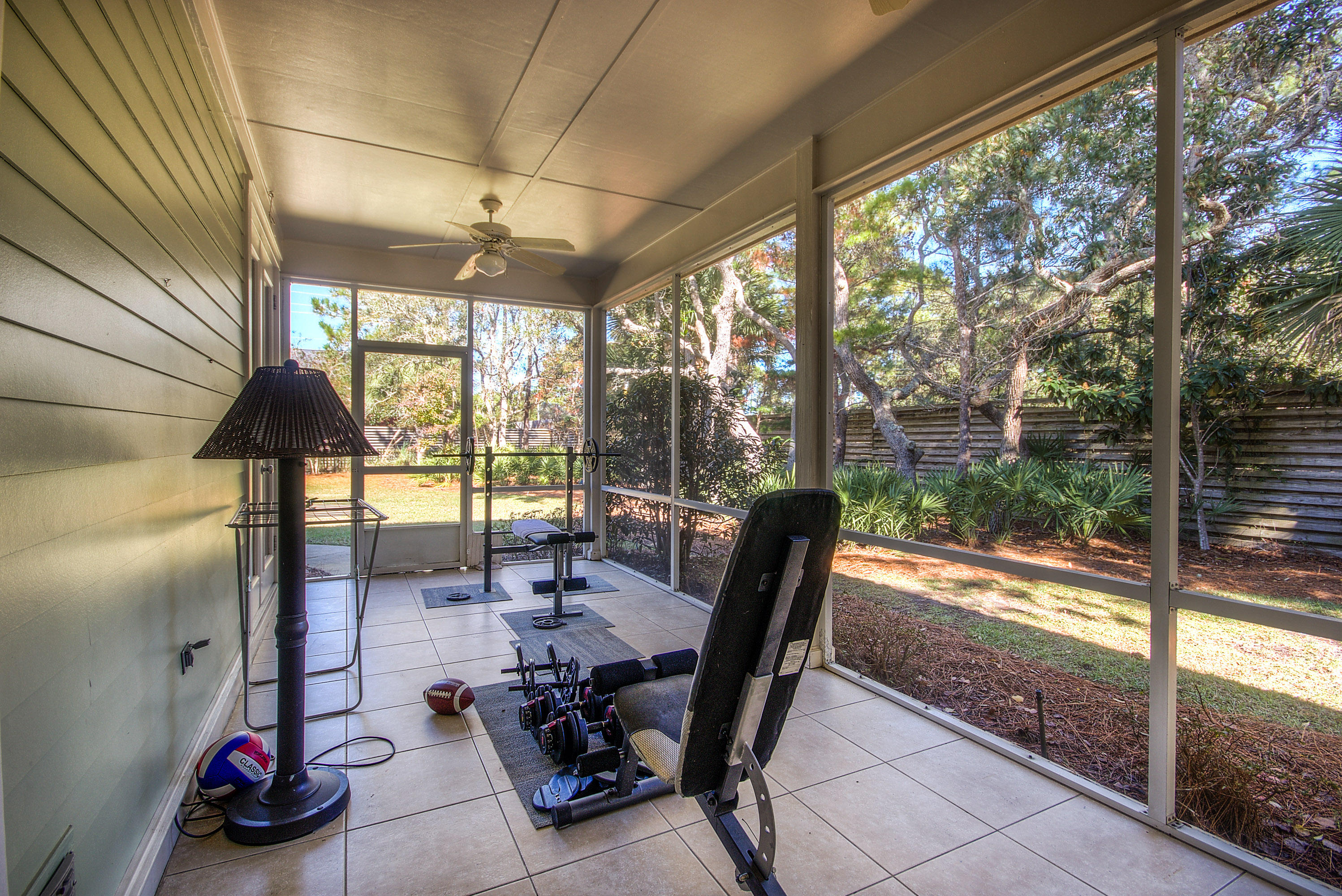 CRYSTAL LAKE - Residential