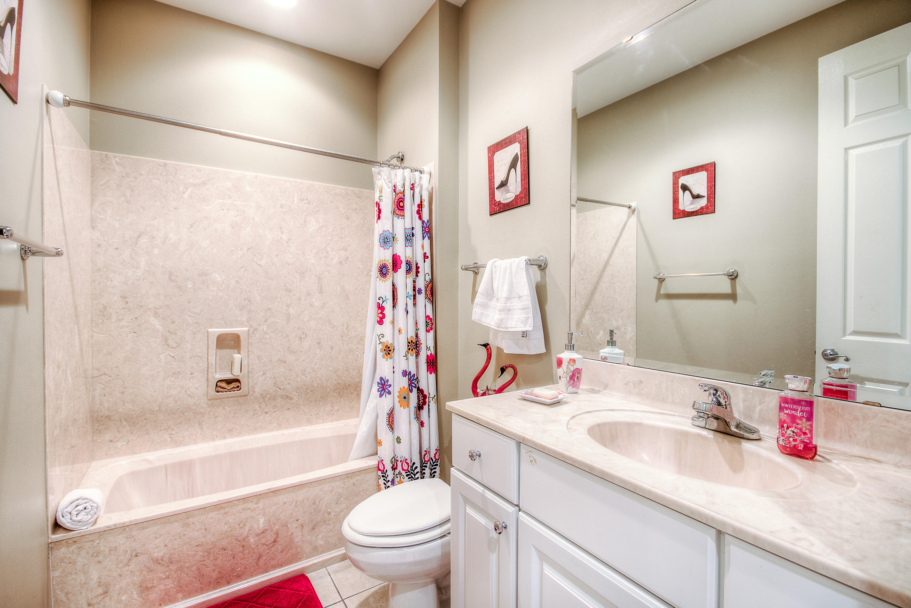 CRYSTAL LAKE - Residential