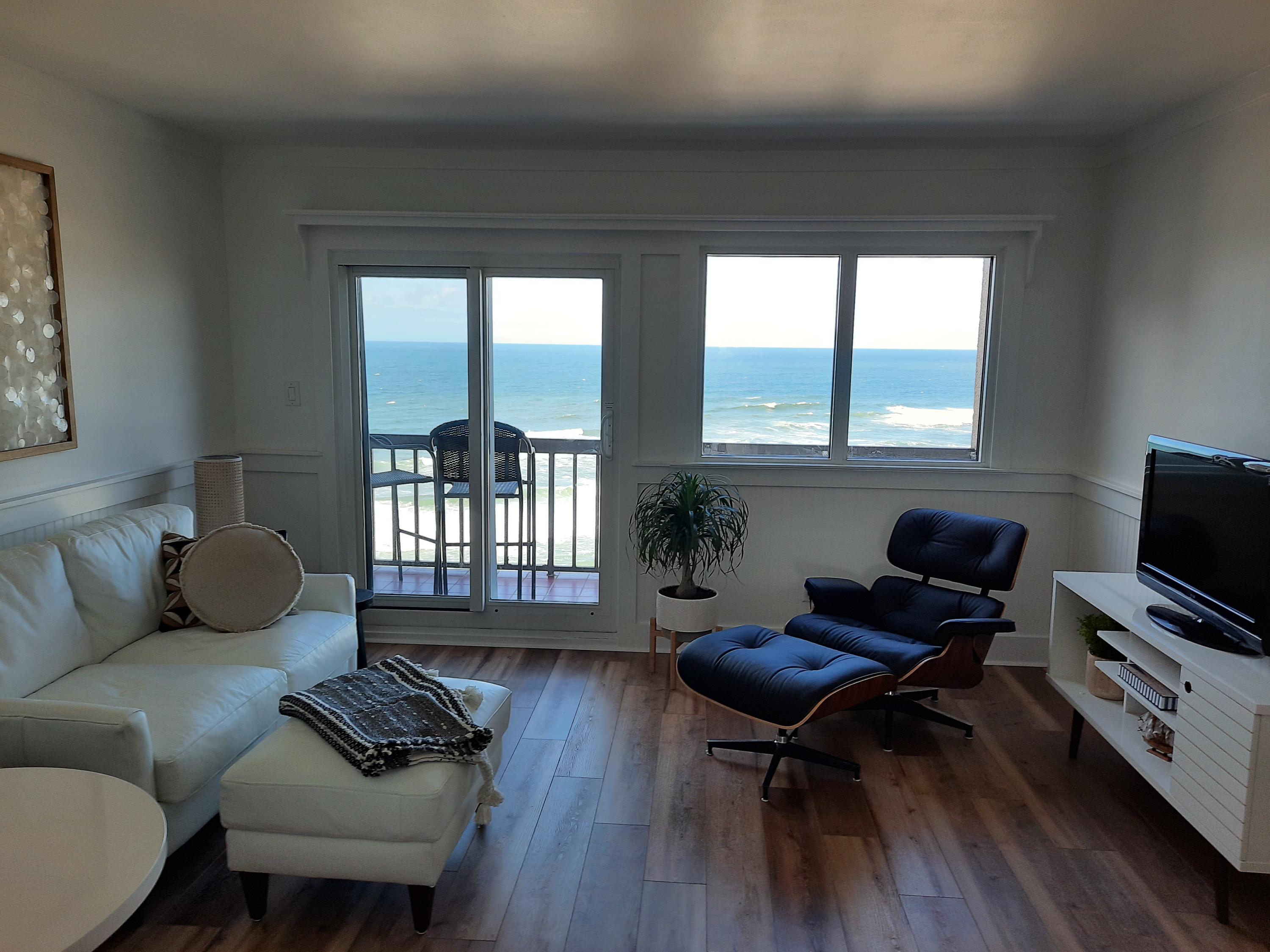 PINNACLE PORT - Residential