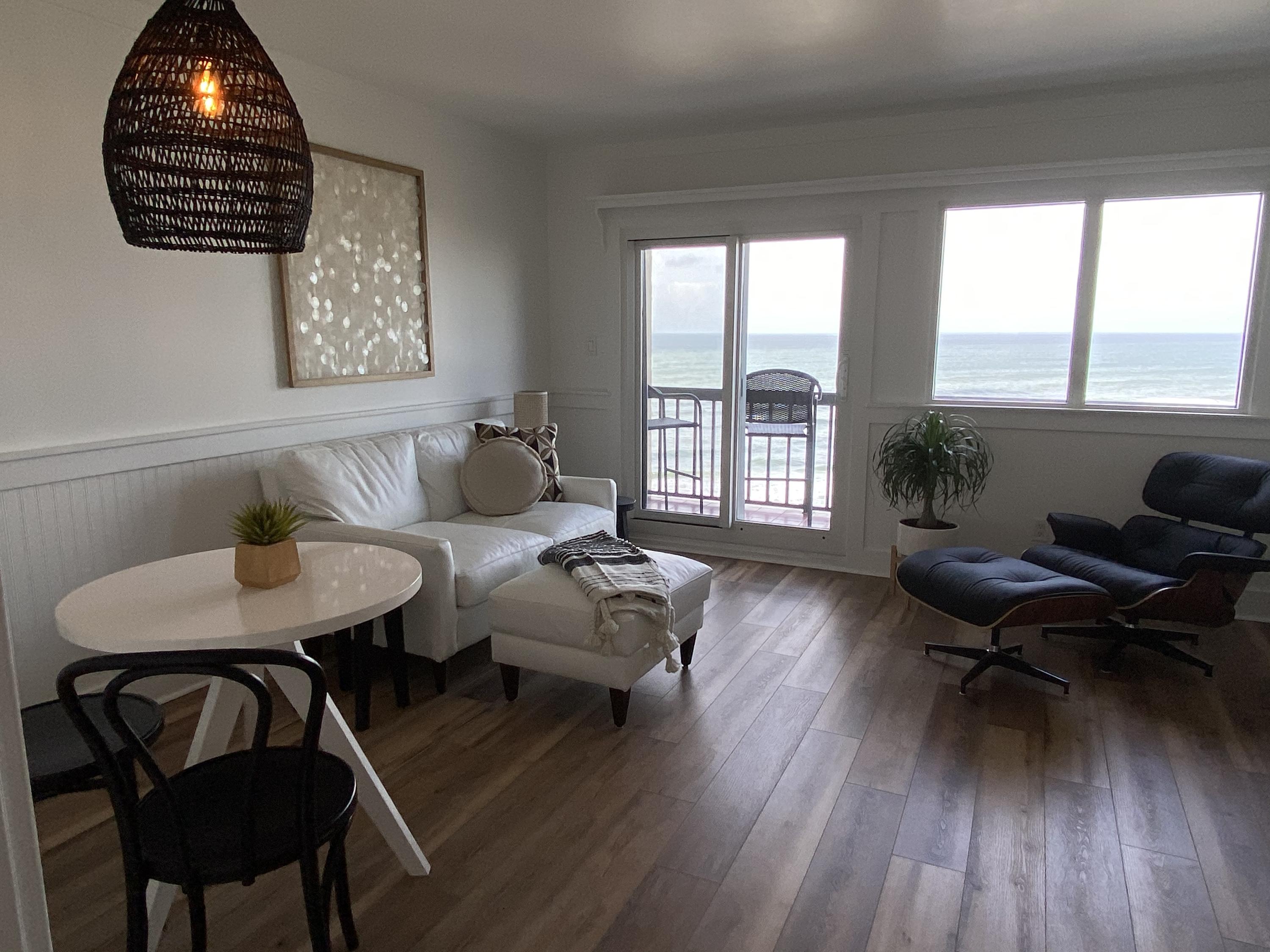 PINNACLE PORT - Residential