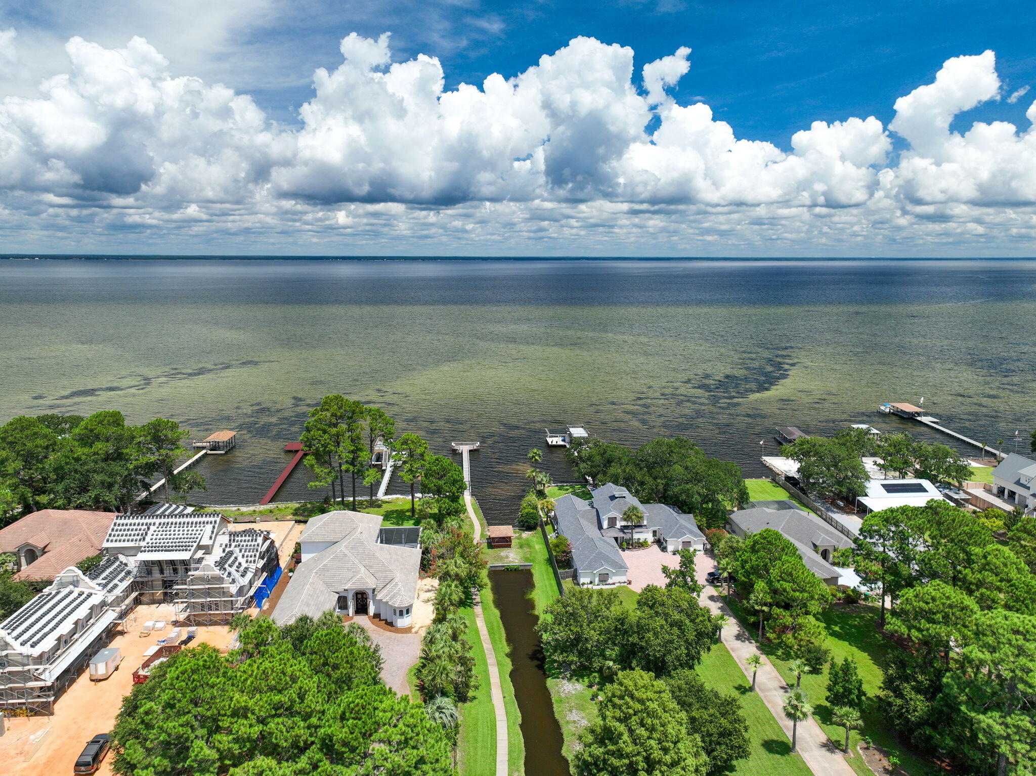 BAYSIDE - Residential