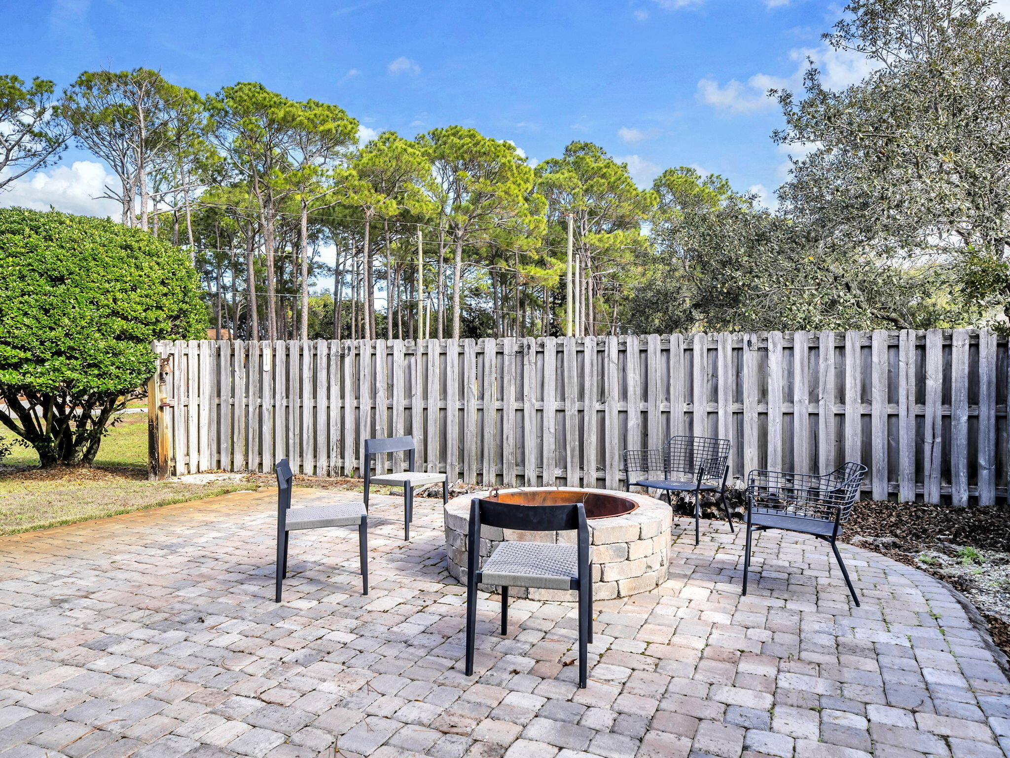 BAYSIDE - Residential