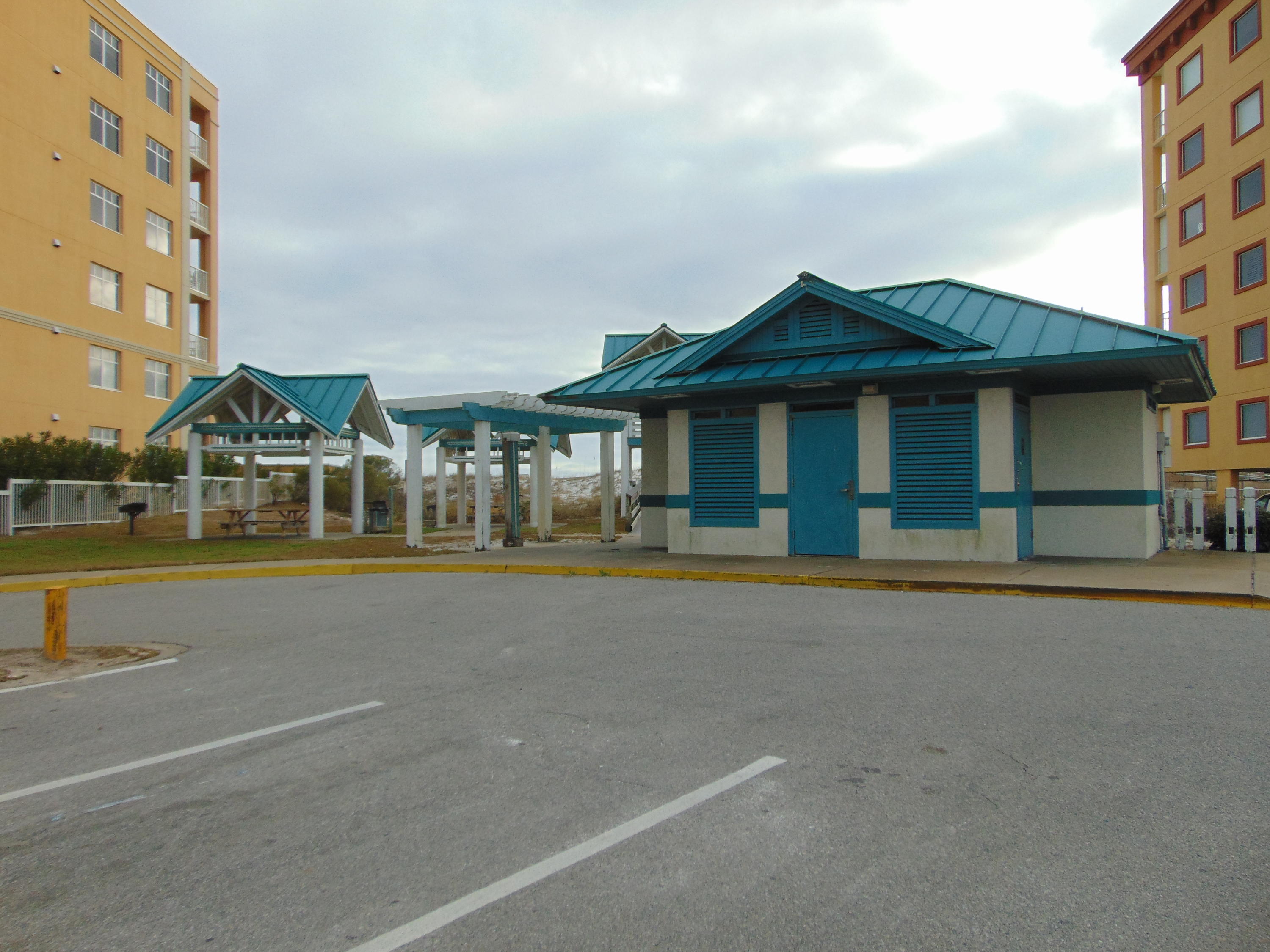 ISLAND GARDENS CONDO - Residential