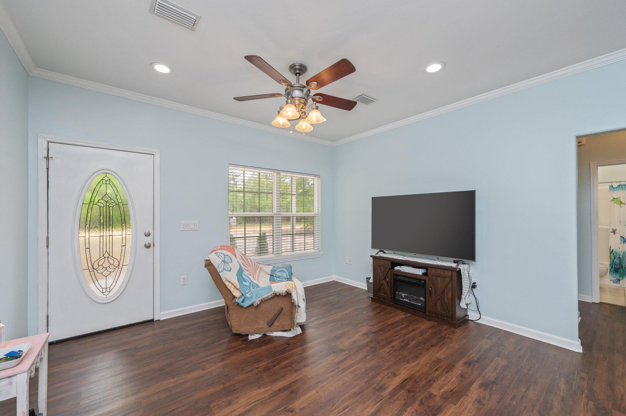 OAKWOOD HILLS UNIT 1 - Residential