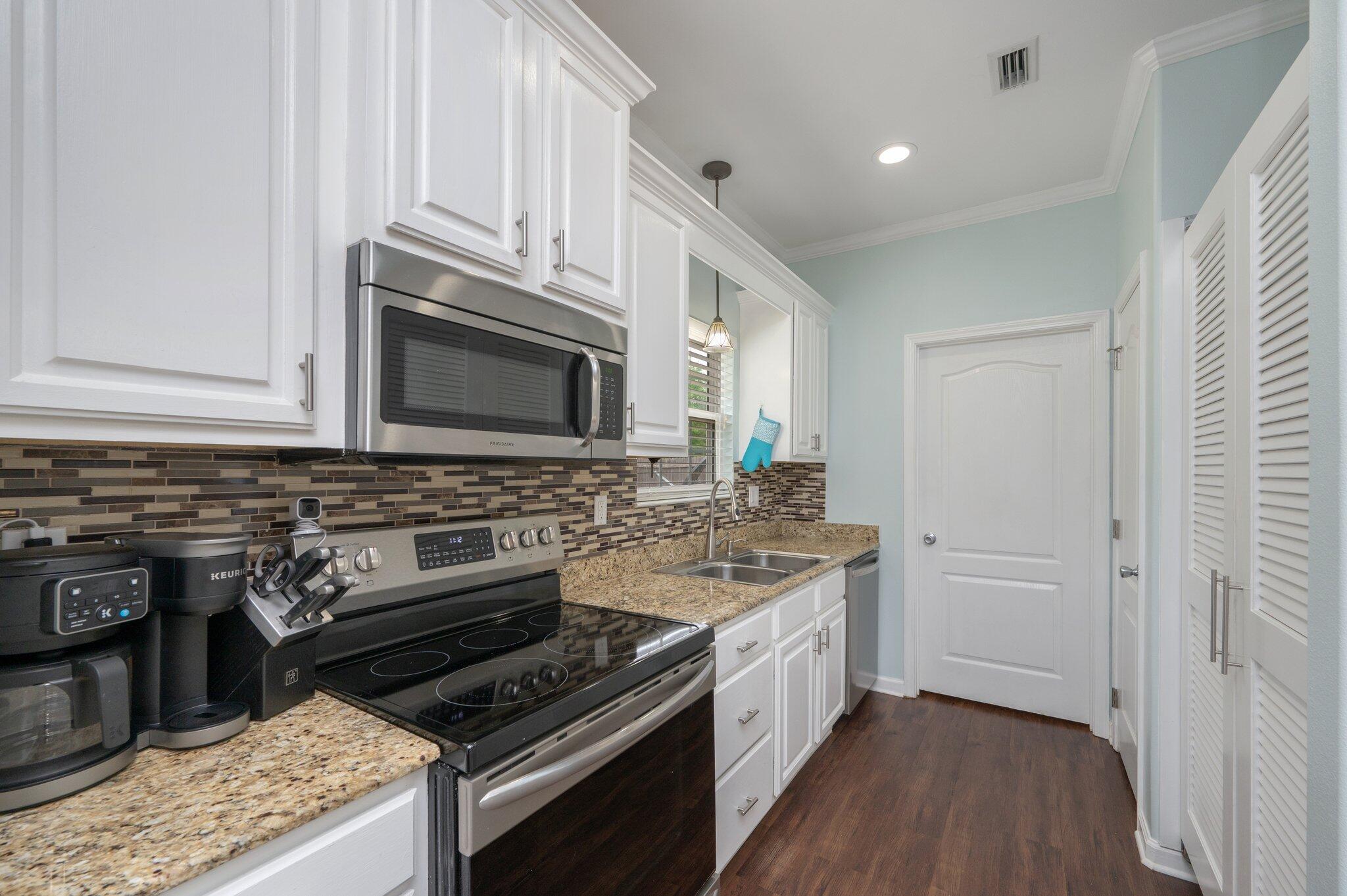 OAKWOOD HILLS UNIT 1 - Residential