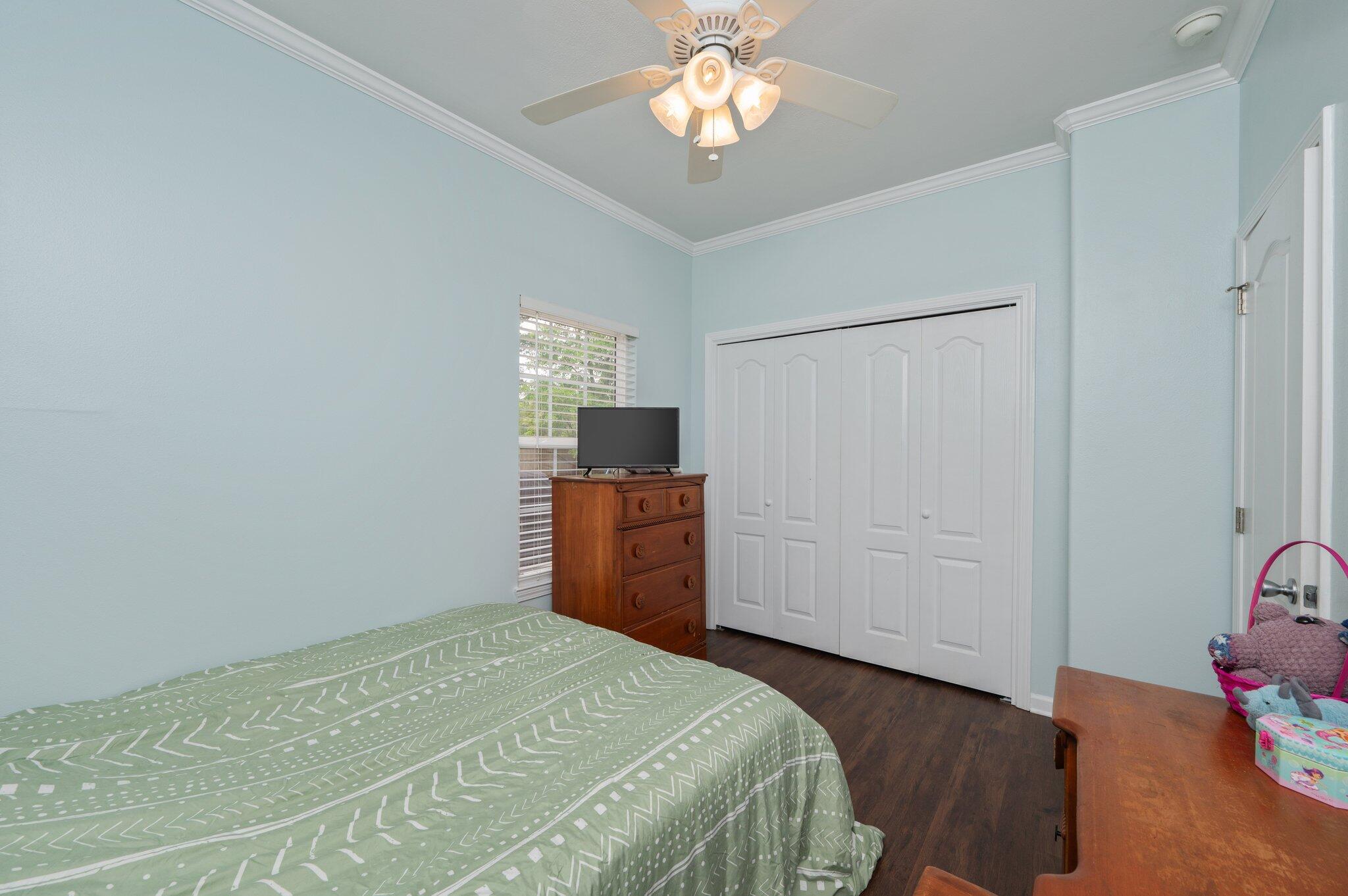 OAKWOOD HILLS UNIT 1 - Residential