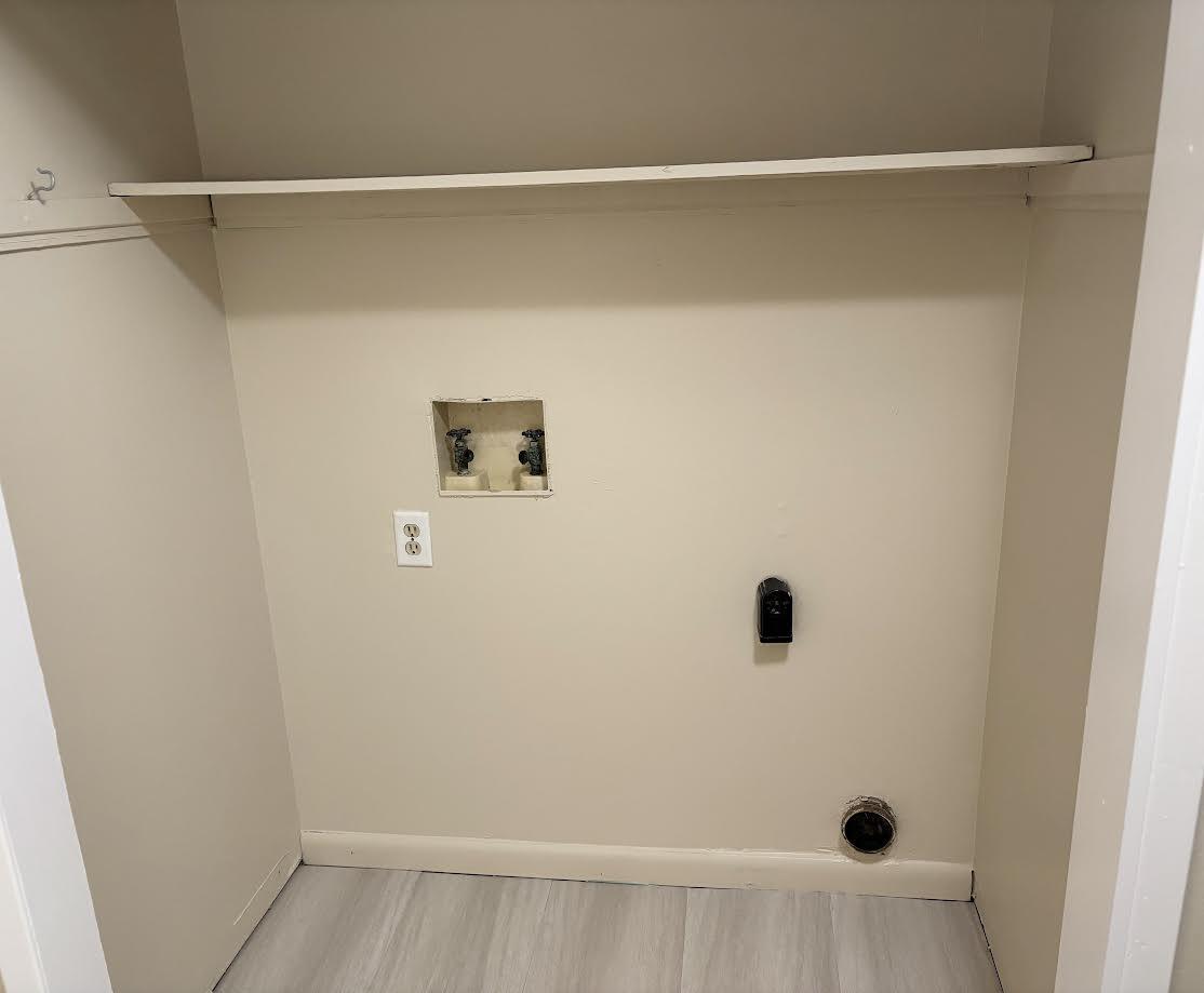 SQUIRREL HAVEN UNREC - Residential Lease